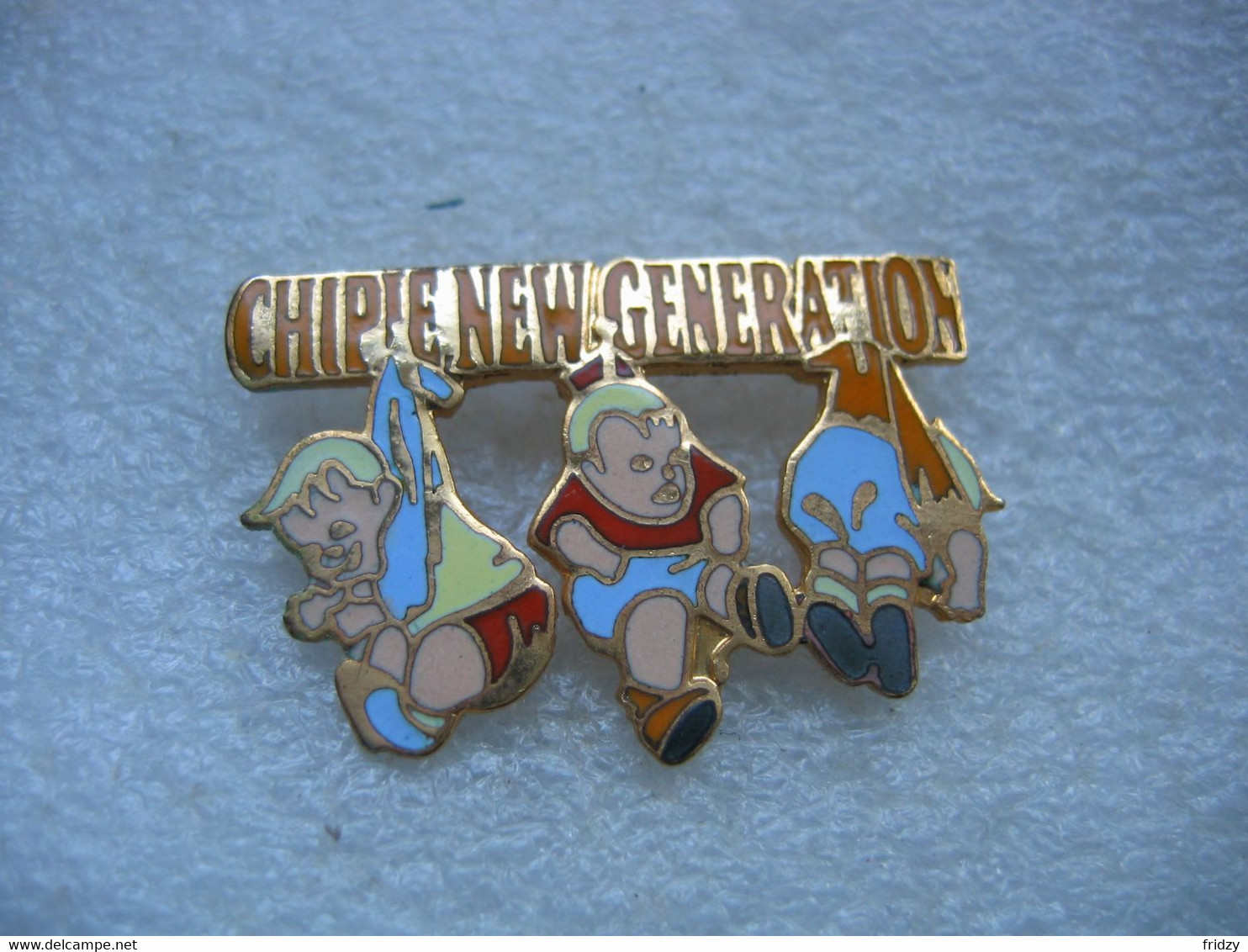 Pin's Chipie New Génération (marque De Vetements) - Markennamen