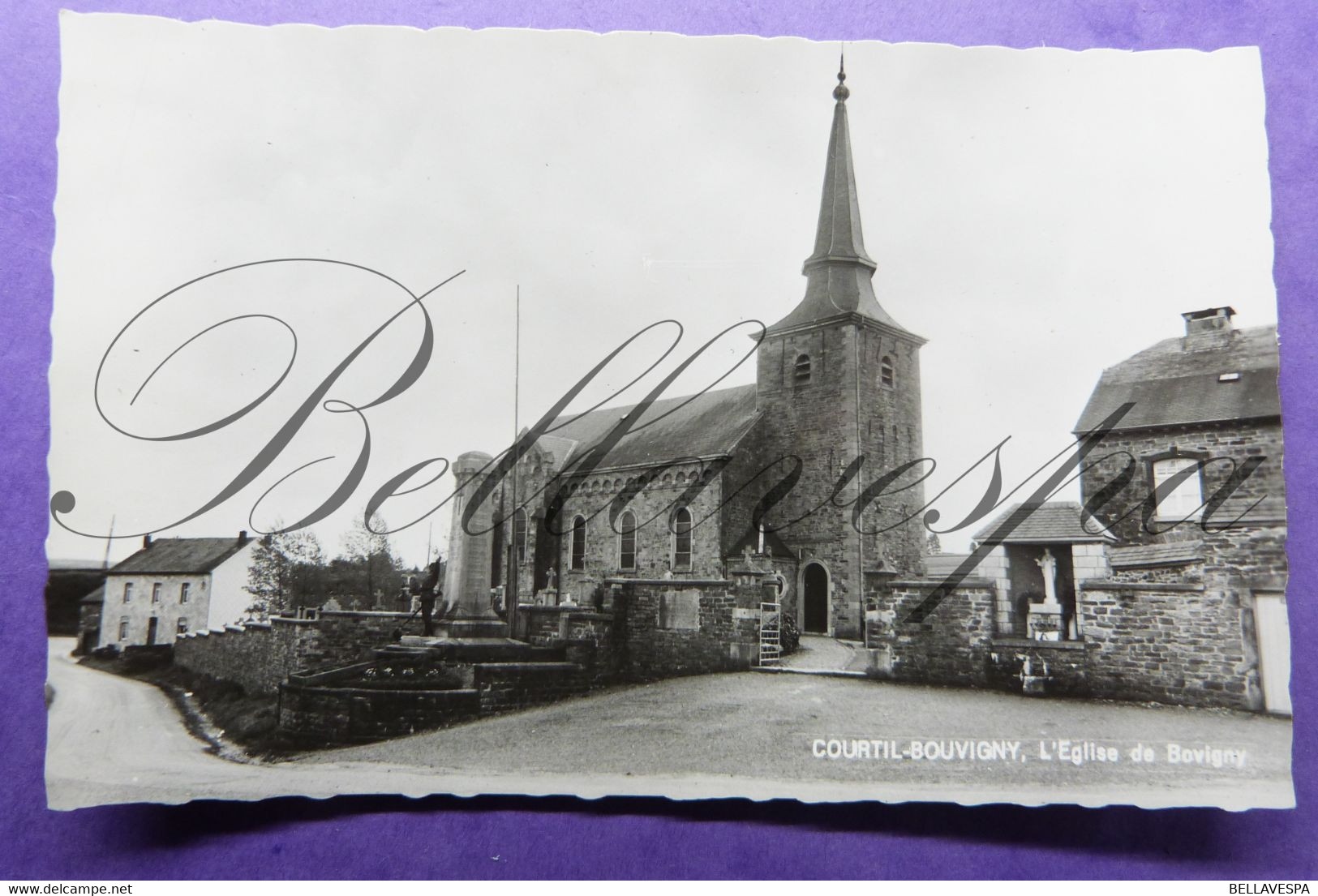 Courtil Bouvigny Eglise & Monument De Guerre 19 14-18 - Gouvy