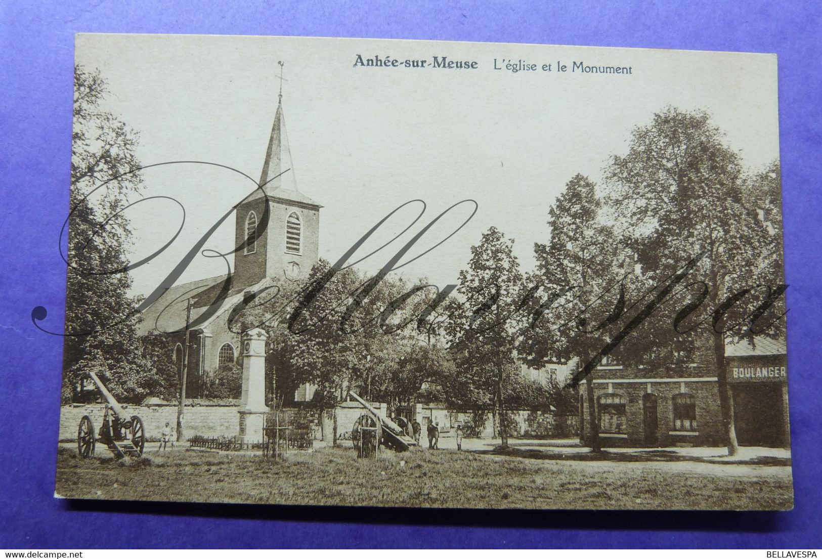 Anhée Sur Meuse. L' Eglise Et Monument  1914-1918 . Boulanger - Kriegerdenkmal