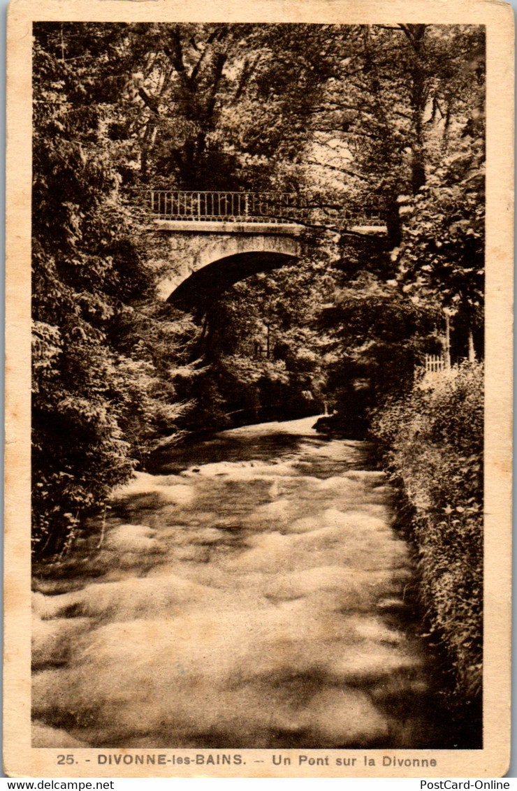 32821 - Frankreich - Divonne Les Bains , Un Pont Sur La Divonne - Divonne Les Bains