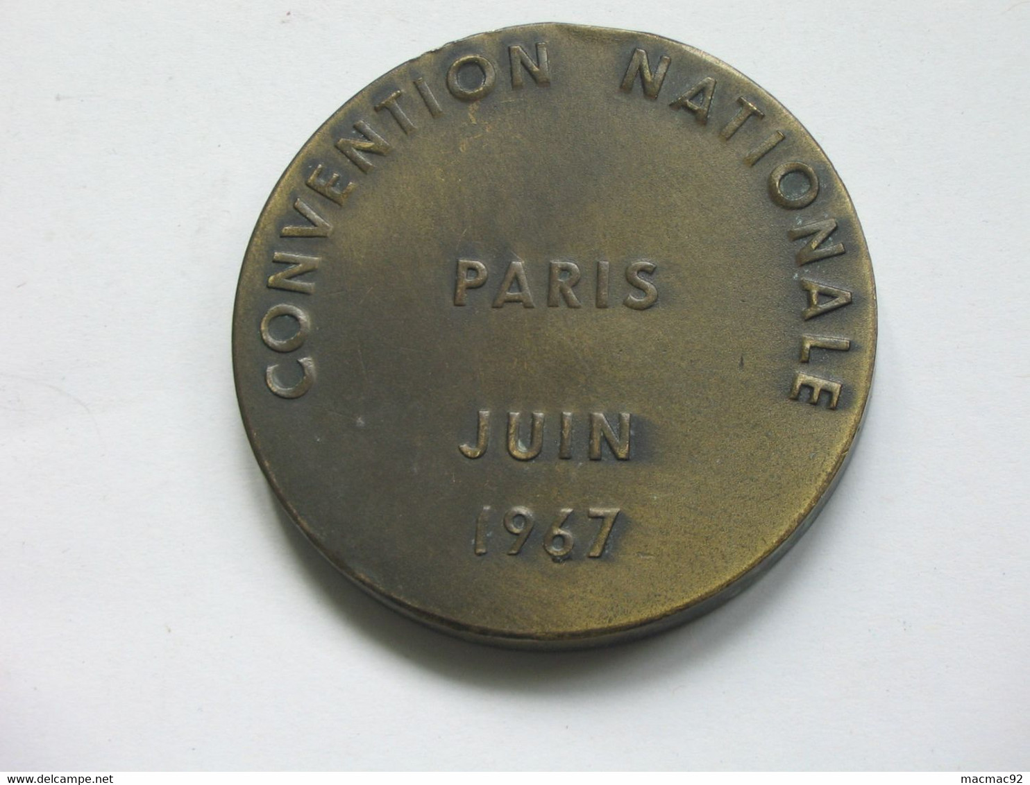 Médaille Cinquantenaire Lions International 1917- 1967 Convention Nationale Paris Juin 1967  **** EN ACHAT IMMEDIAT **** - Professionnels / De Société