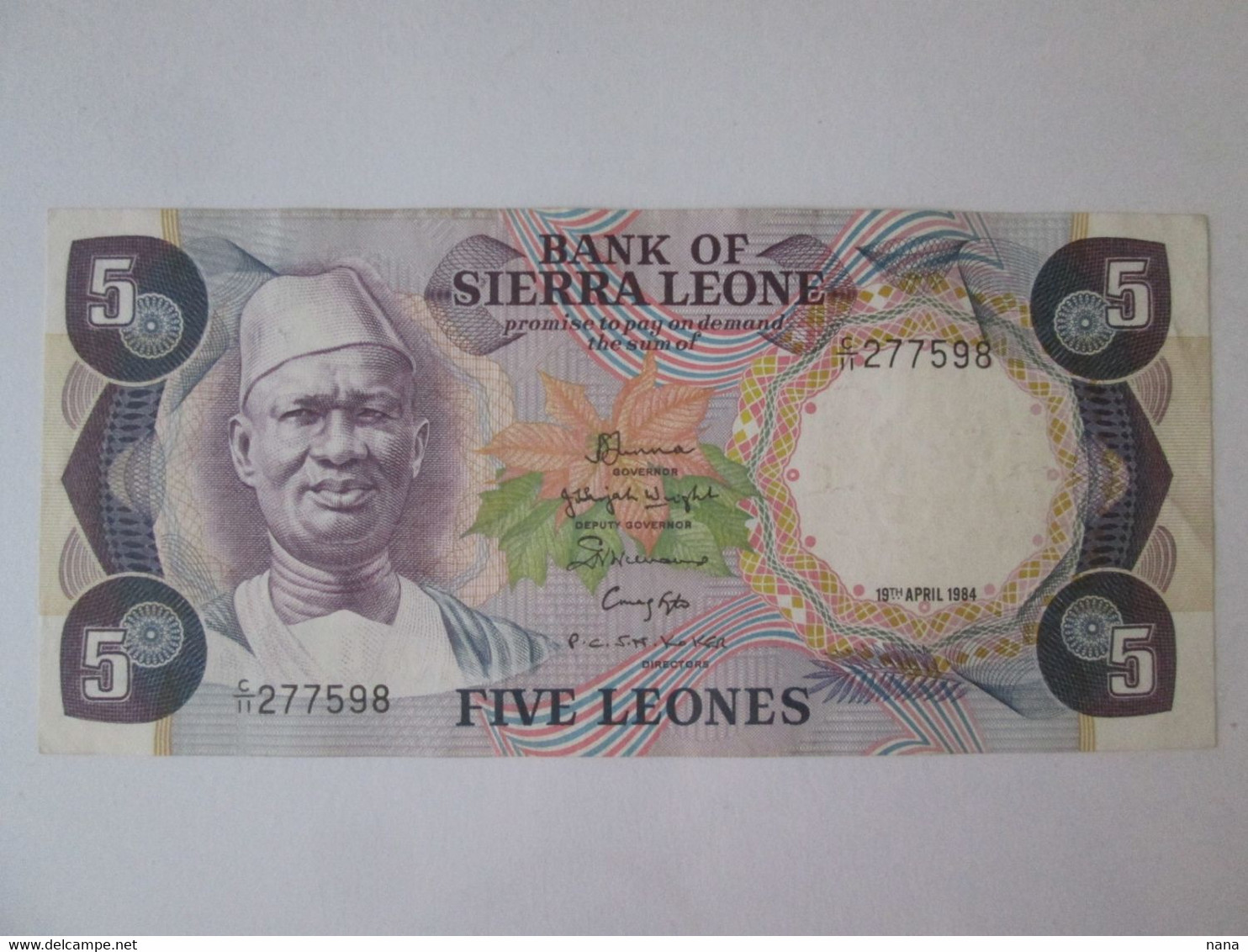 Rare! Sierra Leone 5 Leones 1984,see Pictures - Sierra Leone