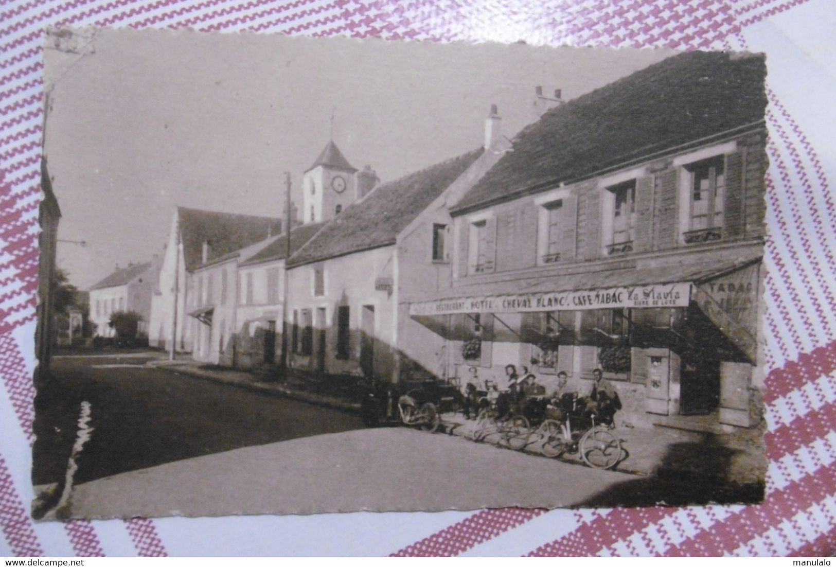 D 77 - Roissy En Brie - Rue De La Gare D'émerainville - Roissy En Brie