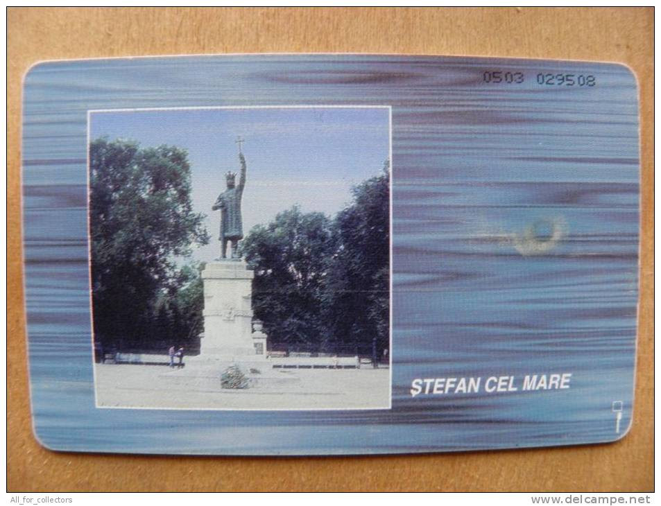 Chip Phone Card From Moldova, 2 Photos, 33 500 12/97, Flaf, Coat Of Arms, Eagle, Monument - Moldavia