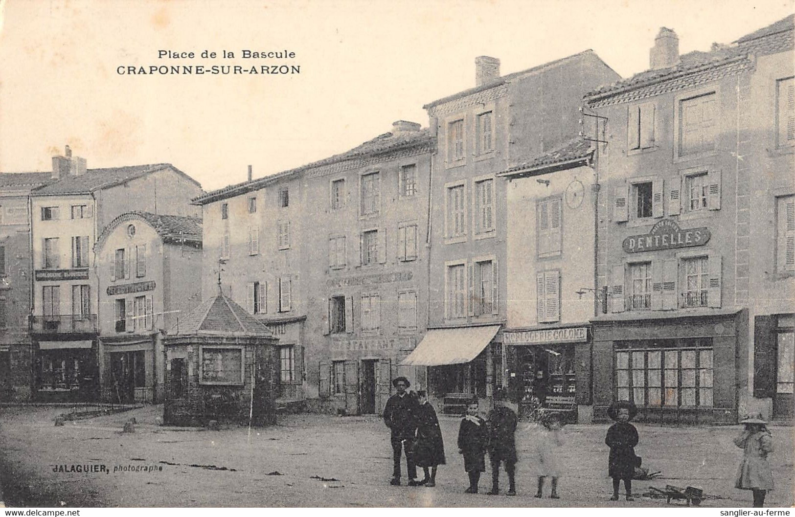 CPA 43 CRAPONNE SUR ARZON PLACE DE LA BASCULE - Craponne Sur Arzon