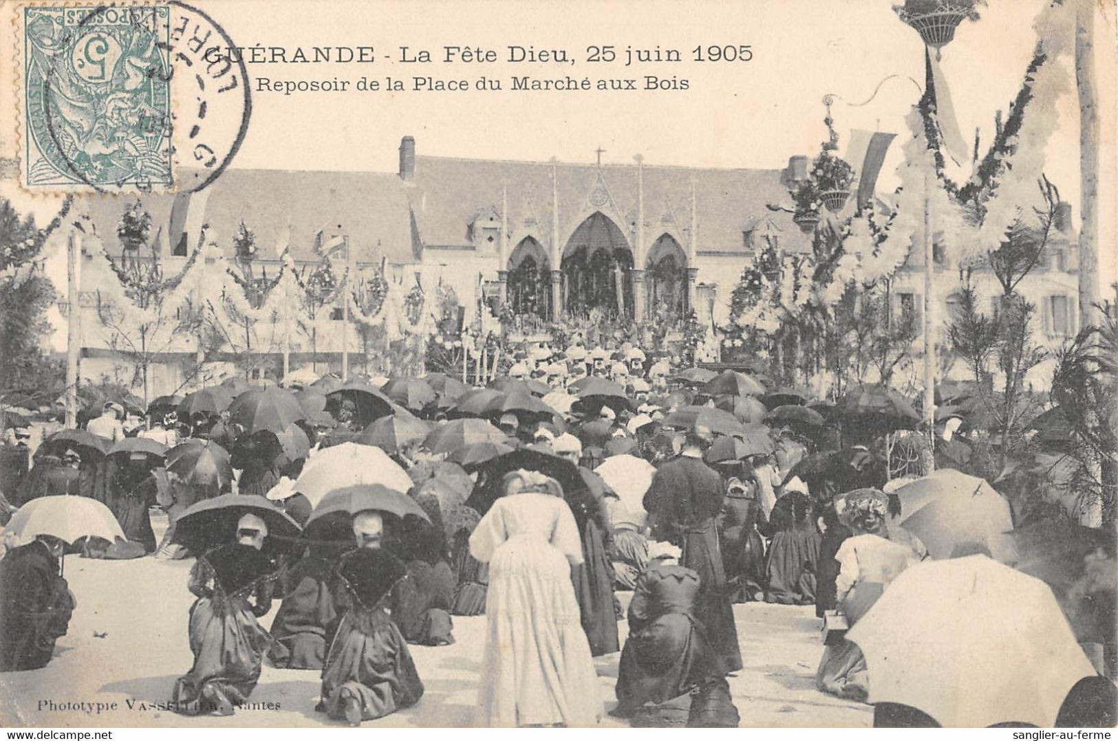 CPA 44 GUERANDE LA FETE DIEU 1905 REPOSOIR DE LA PLACE DU MARCHE AU BOIS - Guérande