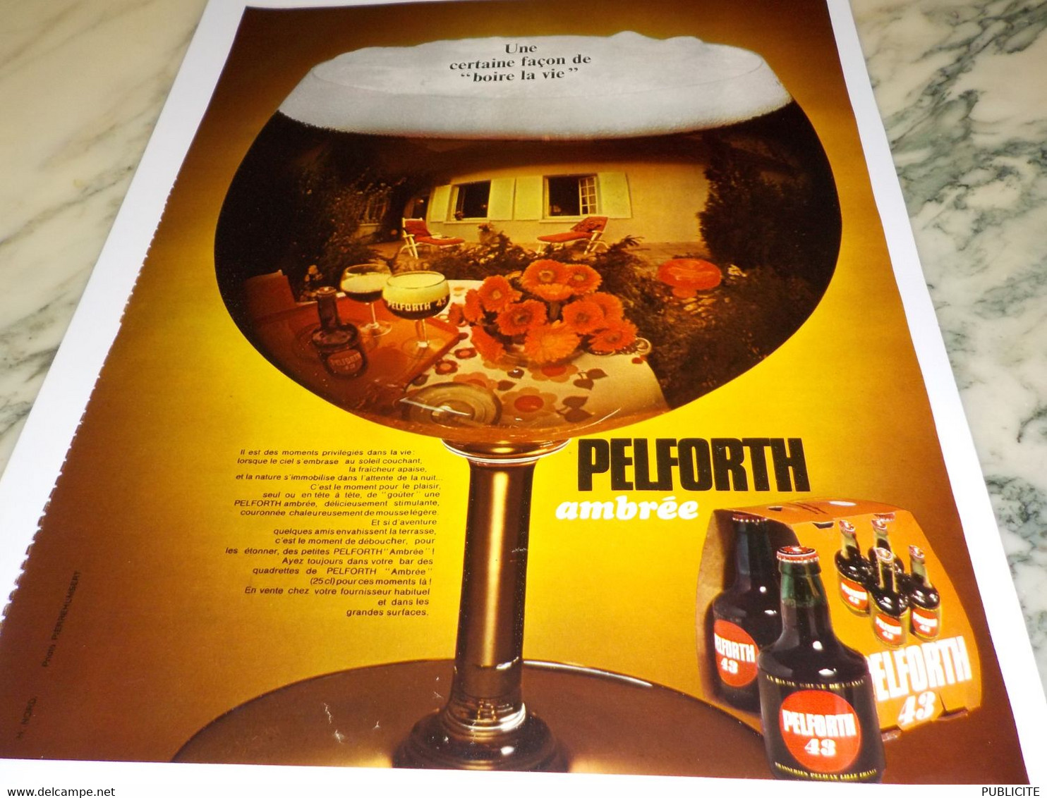 ANCIENNE PUBLICITE FACON DE BOIRE LA VIE BIERE PELFORTH  1970 - Alcools