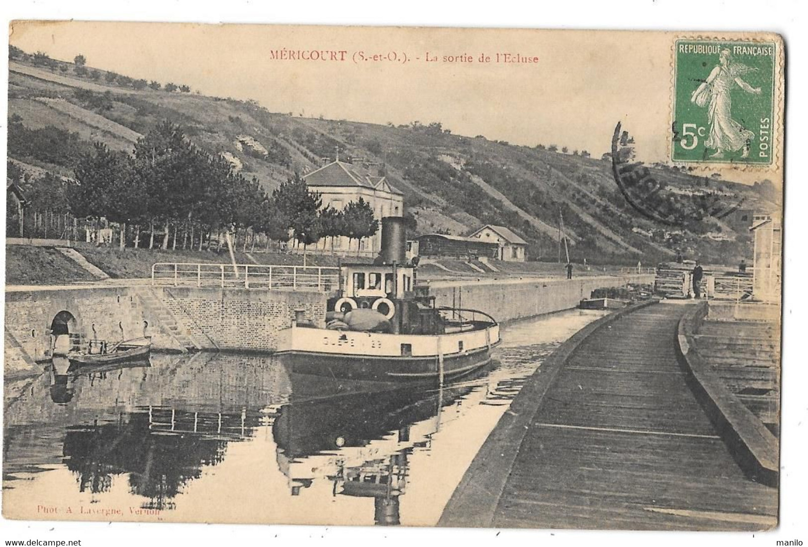 Remorqueur :  GUEPE  N 29   - à MERICOURT à La Sortie De L'écluse - Tugboats