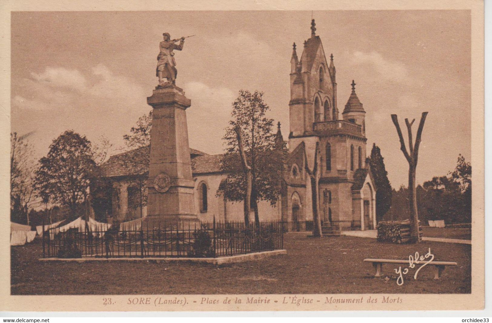 CPA Sore - Place De La Mairie, L'église, Monument Aux Morts - Sore