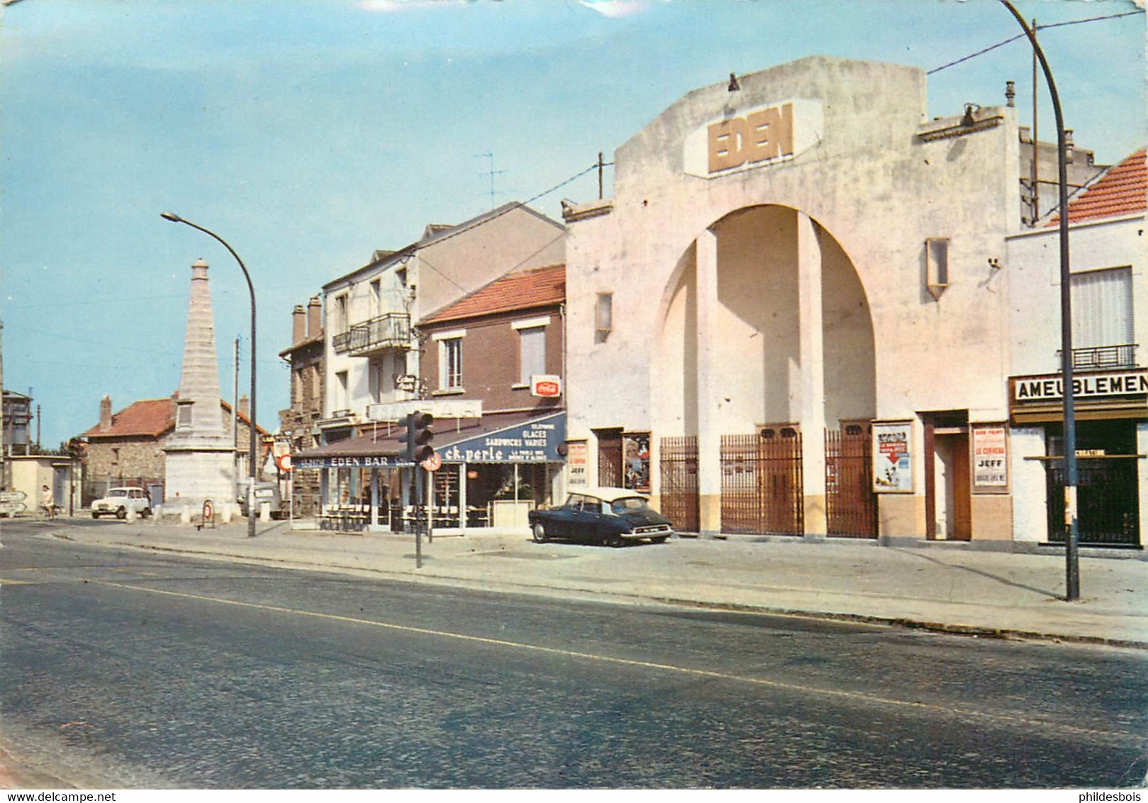 ESSONNE  ATHIS MONS  La Pyramide Et Le Cinema EDEN - Athis Mons