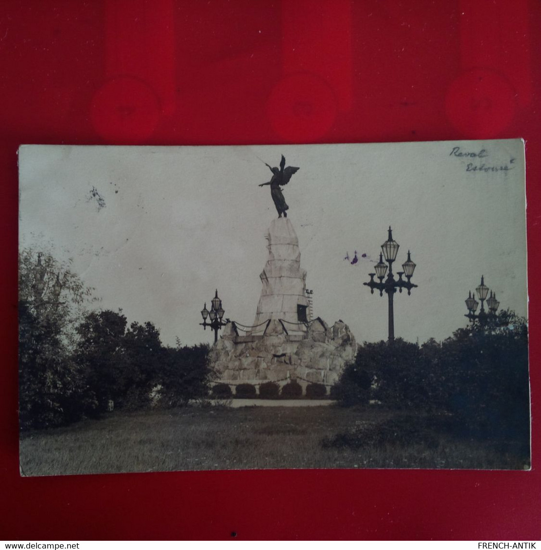 CARTE PHOTO REVAL MONUMENT - Estonie