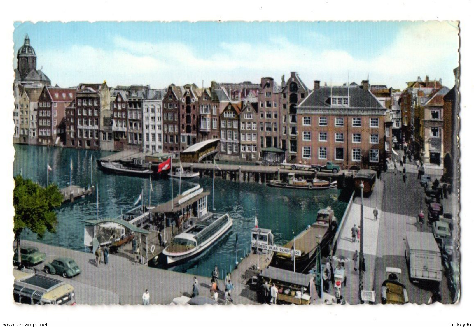 Pays-Bas--AMSTERDAM -- 1958-- Damrak  (petite Animation,bateaux ) ....à Saisir - Amsterdam