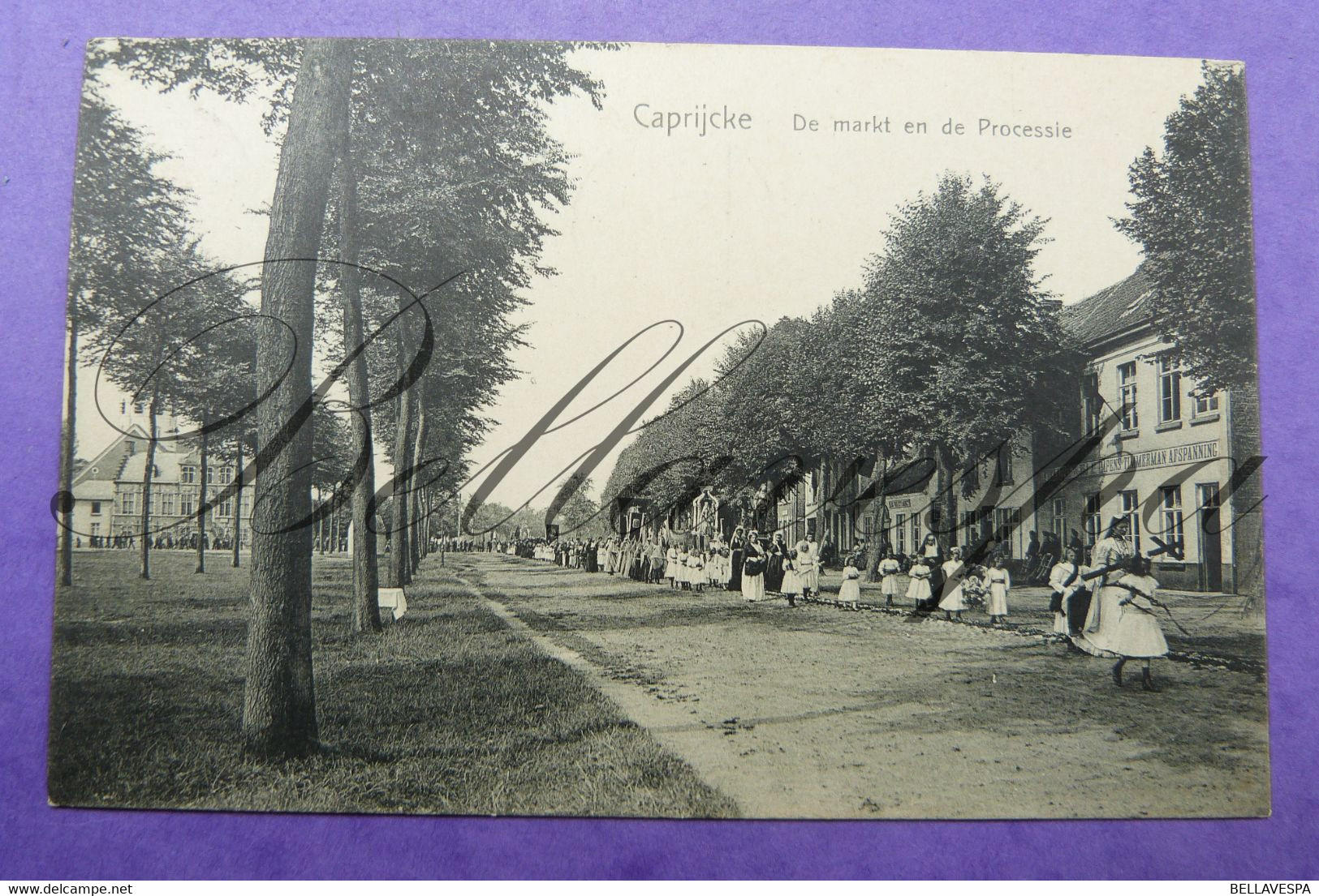 Kaprijke De Markt En De Processie. Thv Afspanning Den Appel Bij Impens-Timmerman. 1913 - Kaprijke