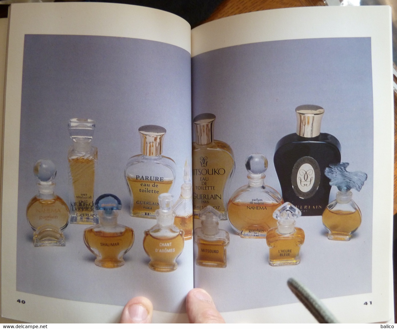 Échantillons De Parfums - Par, Monique Cabré - Collection Dirigée Par Vincent Vidal 1991 - Catalogues