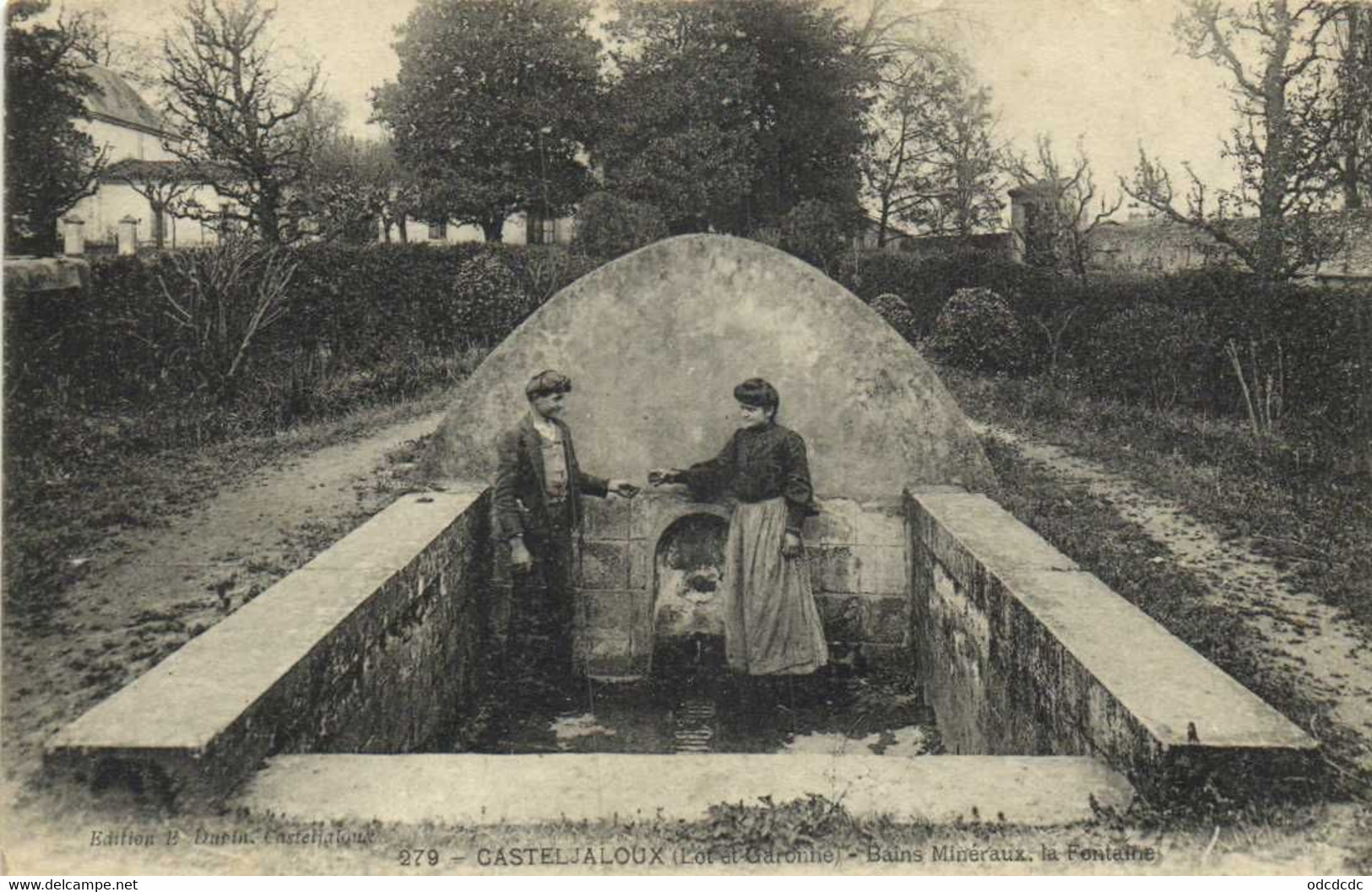 CASTELJALOUX  Bains Minéraux La Fontaine Animée RV - Casteljaloux