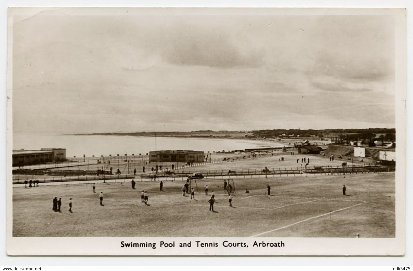 ARBROATH : SWIMMING POOL AND TENNIS COURTS / ADDRESS - CARTERTON, BURFORD ROAD, ASCOT HOUSE (MELVILLE) - Angus