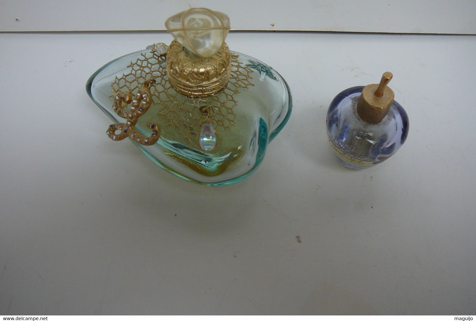 LOLITA LEMPICKA  PETIT VAPO  TRES DECORATIF 30 M VIDE + MINI VIDE   LIRE ET VOIR !! - Non Classés