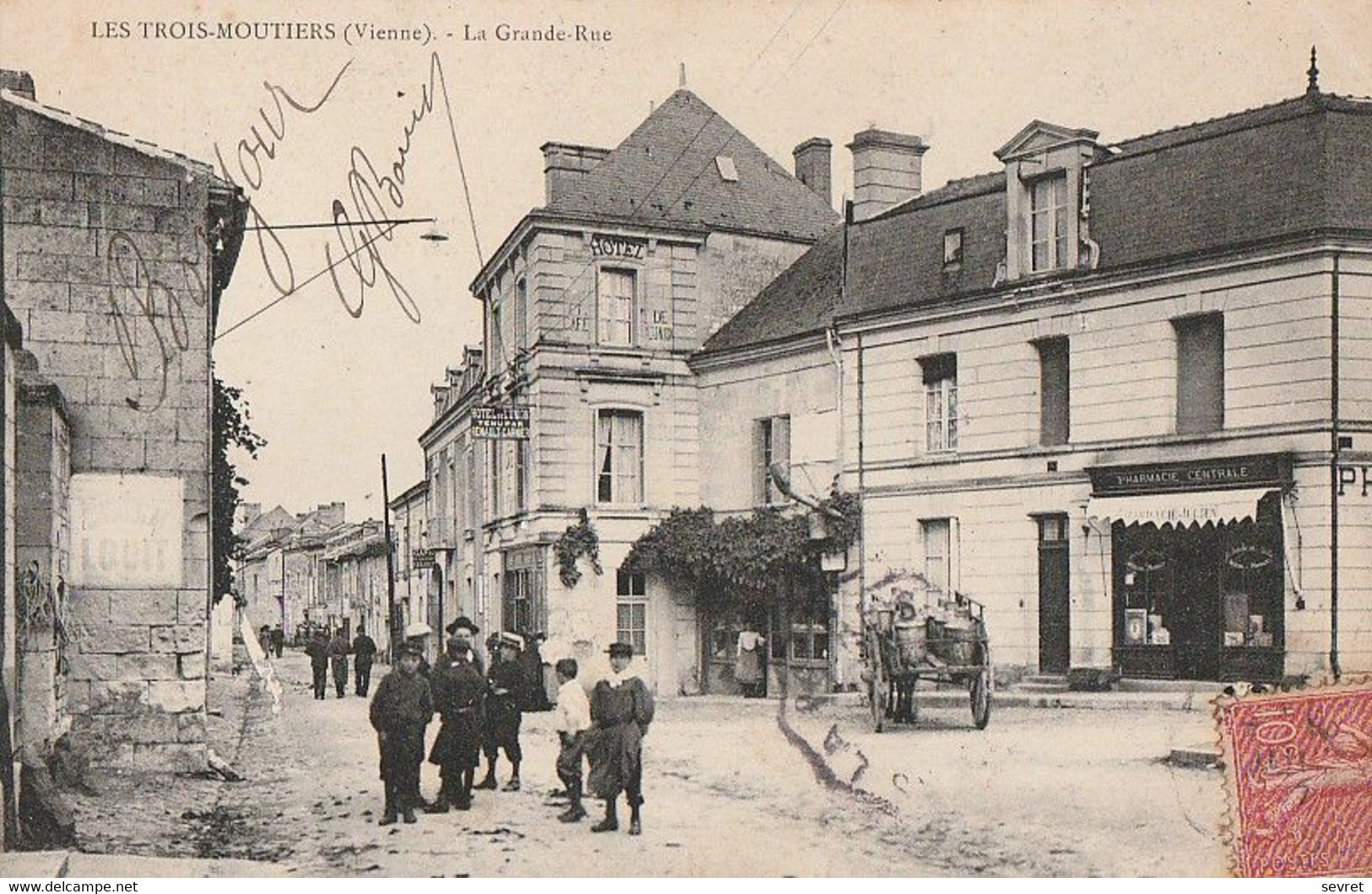 LES TROIS MOUTIERS. - La Grande-Rue . Carte Très RARE - Les Trois Moutiers