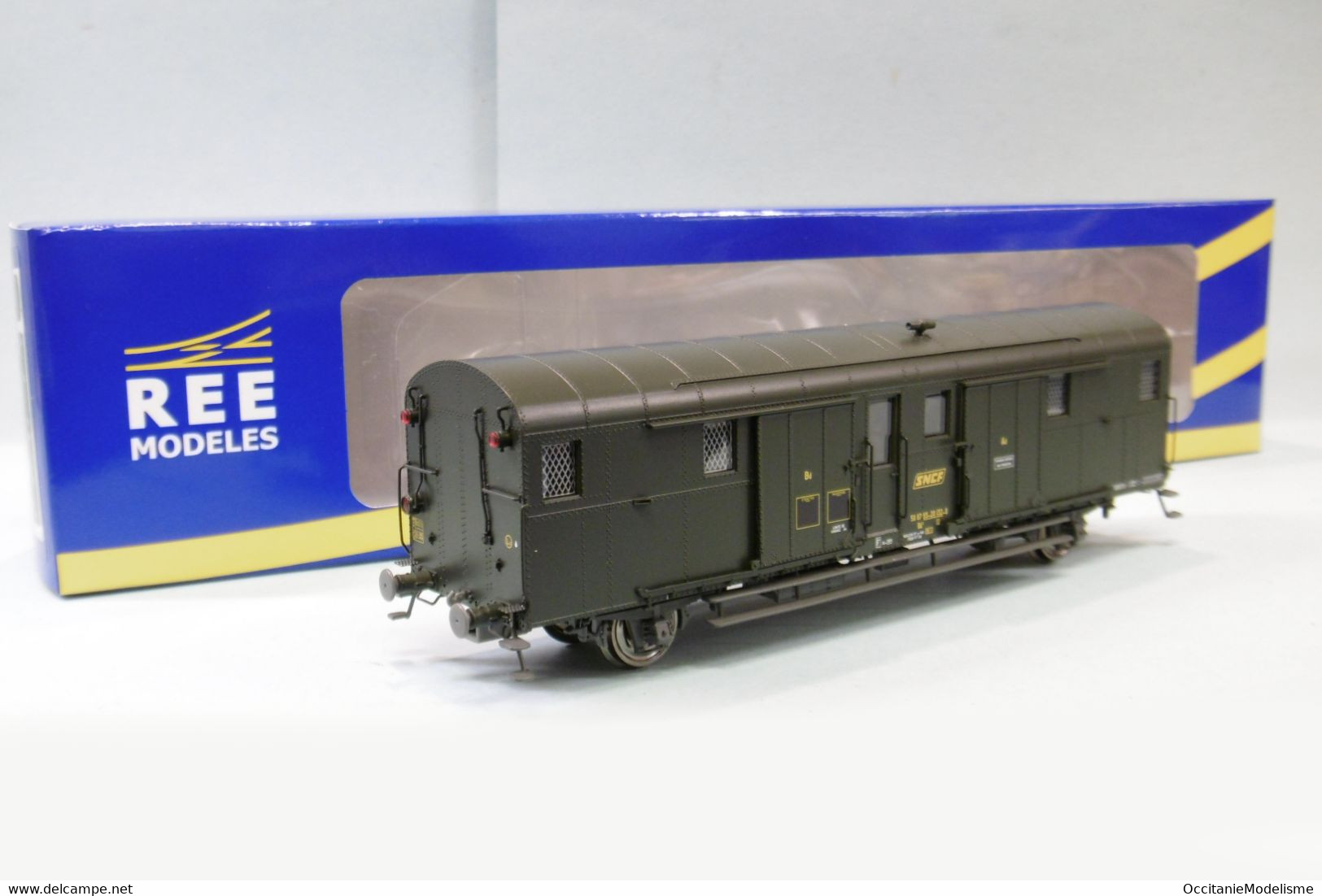 REE - Fourgon OCEM 32 Sud-Est SNCF Avec Feux Ep. IV Réf. VB-320 Neuf NBO HO 1/87 - Passagierwagen