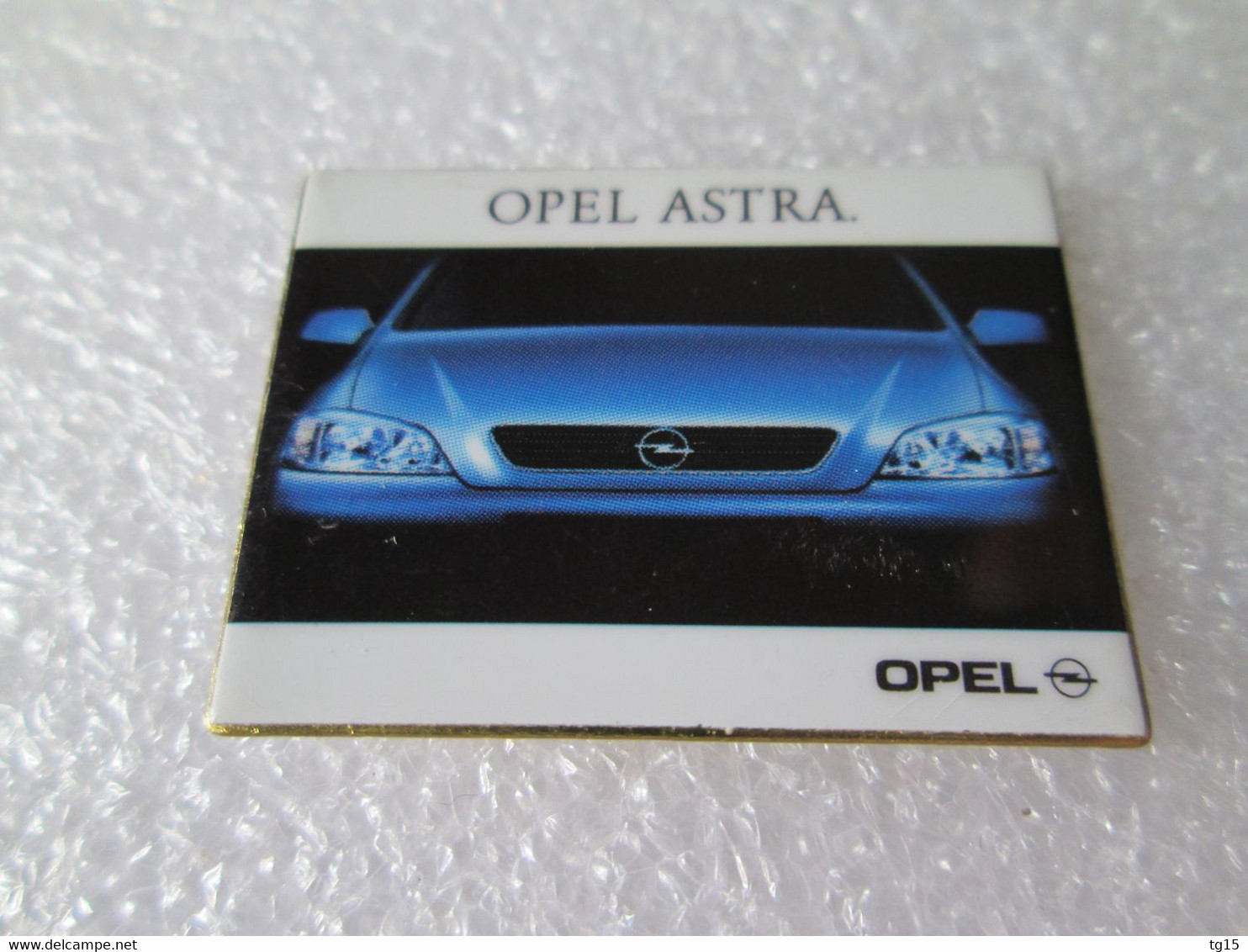 PIN'S    OPEL ASTRA - Opel