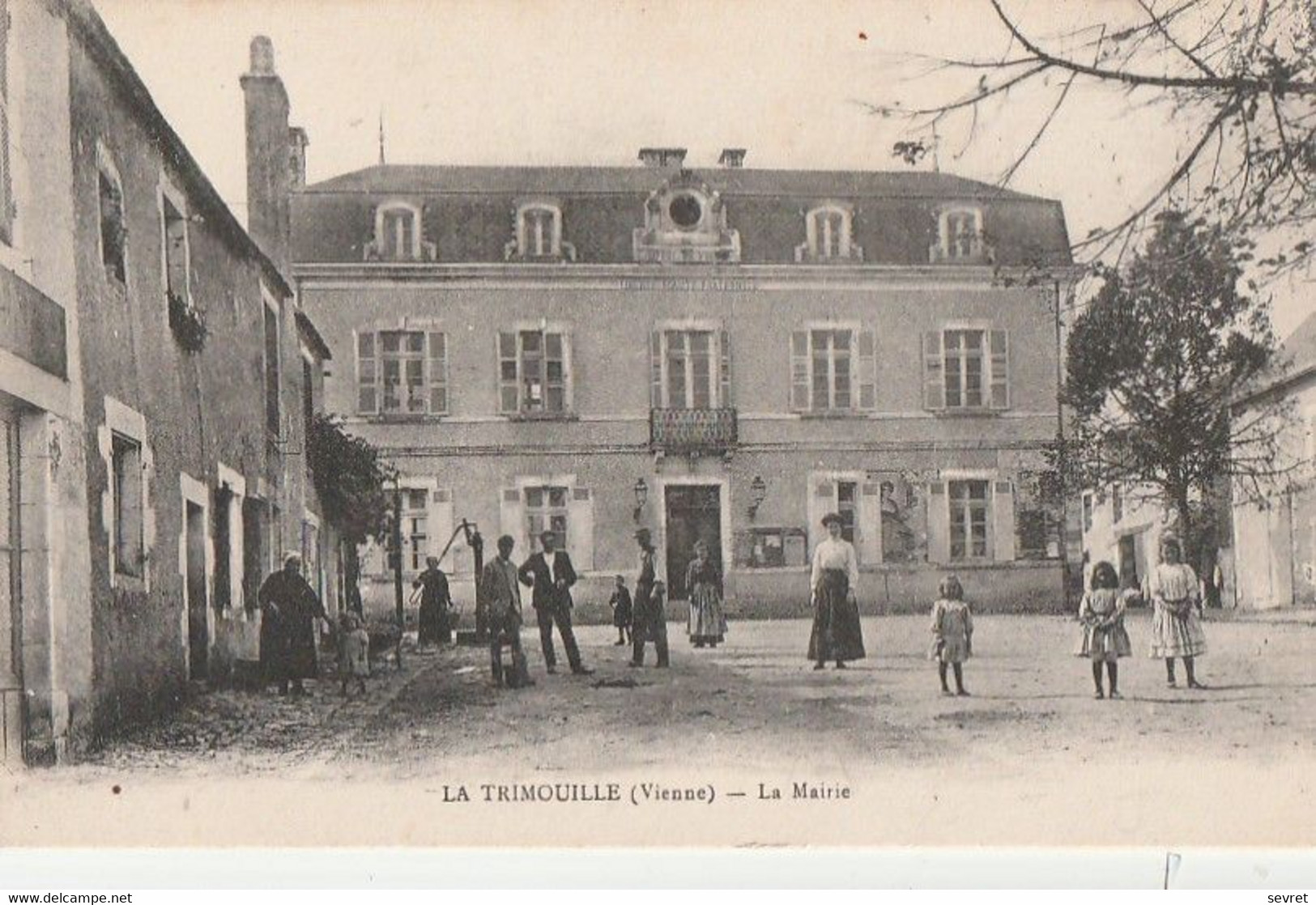 La TRIMOUILLE. - La Mairie - La Trimouille