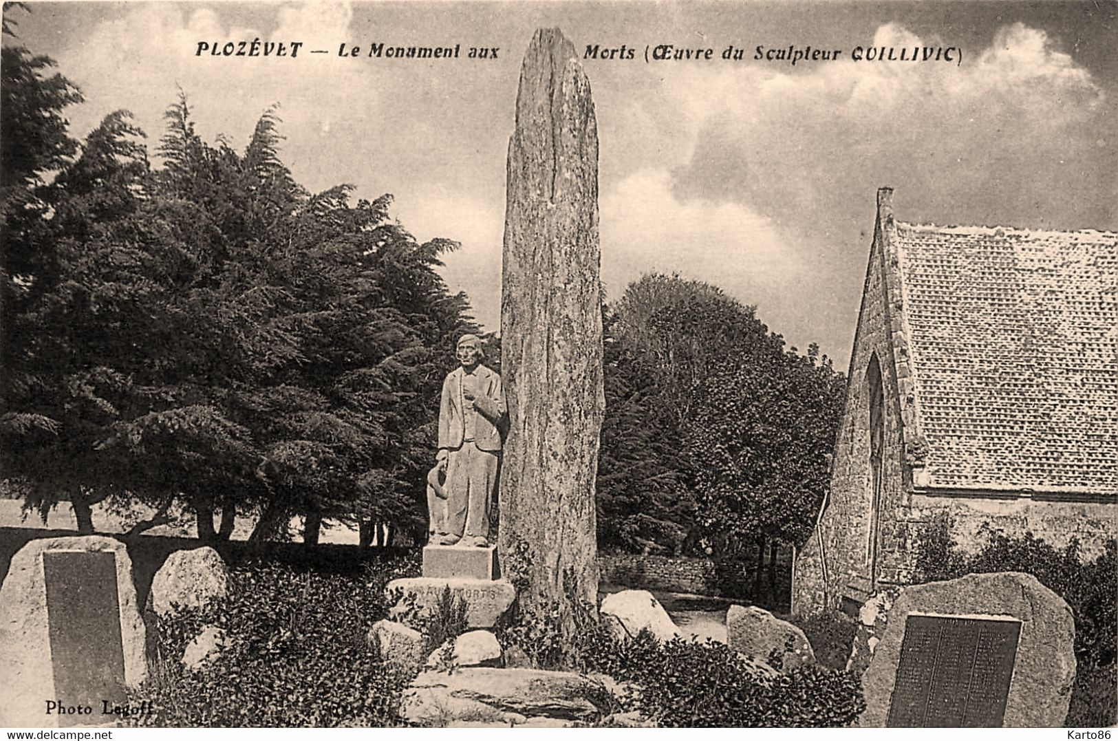 Plozévet * Le Monument Aux Morts * Oeuvre Du Sculpteur QUILLIVIC - Plozevet