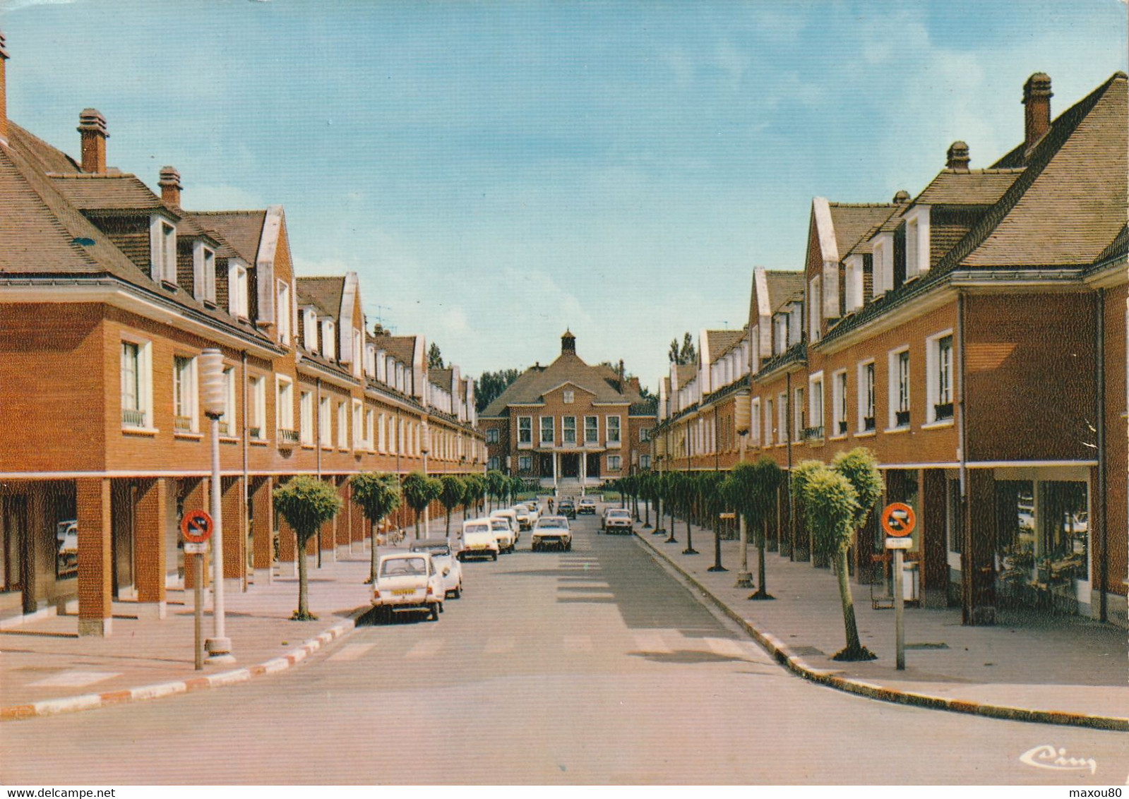 ROSIERES  -  Rue Du Niger ( Voitures 2 Cv, Ami 6 ) - Rosieres En Santerre