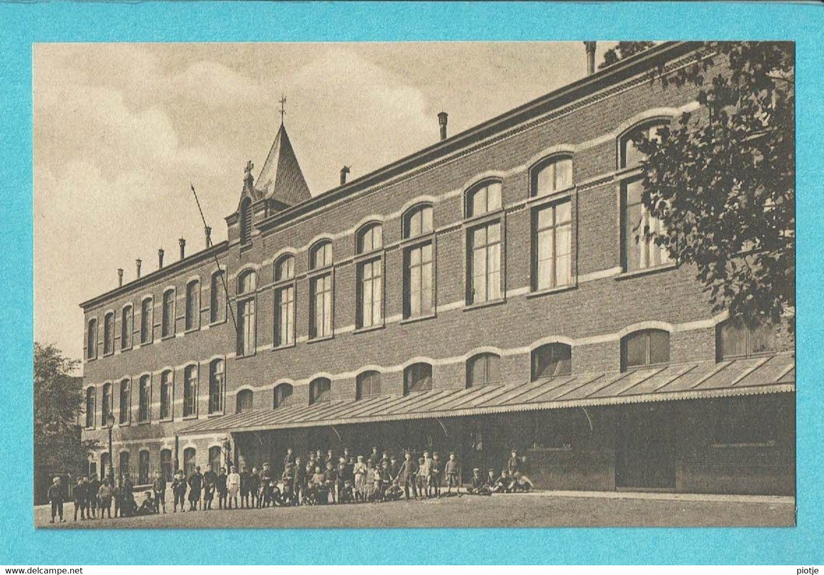 * Etterbeek (Brussel - Bruxelles) * (Phobel) école Adoptée Sainte Gertrude, Enfants, School, Cour, Animée, Old, Rare - Etterbeek