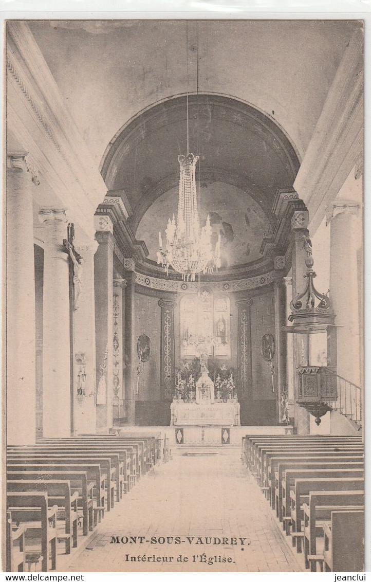 MONT-SOUS-VAUDREY . INTERIEUR DE L'EGLISE . CARTE NON ECRITE - Other & Unclassified