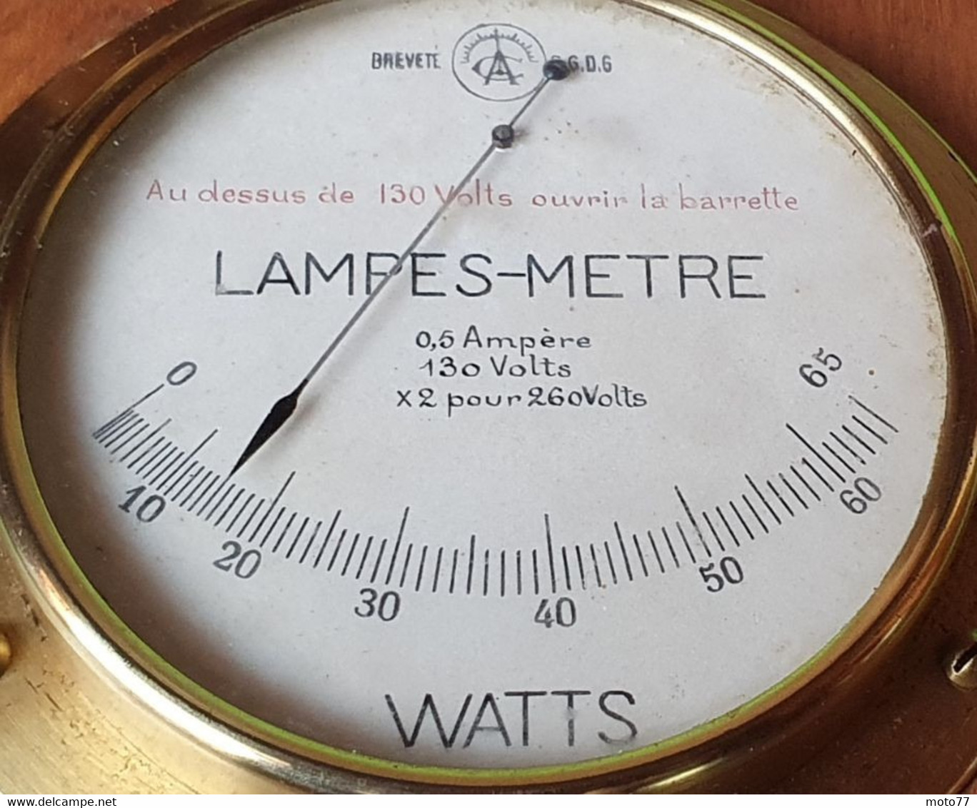 Ancien APPAREIL ÉLECTRIQUE WATTMÈTRE De 0 à 65 Watts - Bois Laiton Métal Fil Coton - Vers 1900 1920 - Autres Appareils