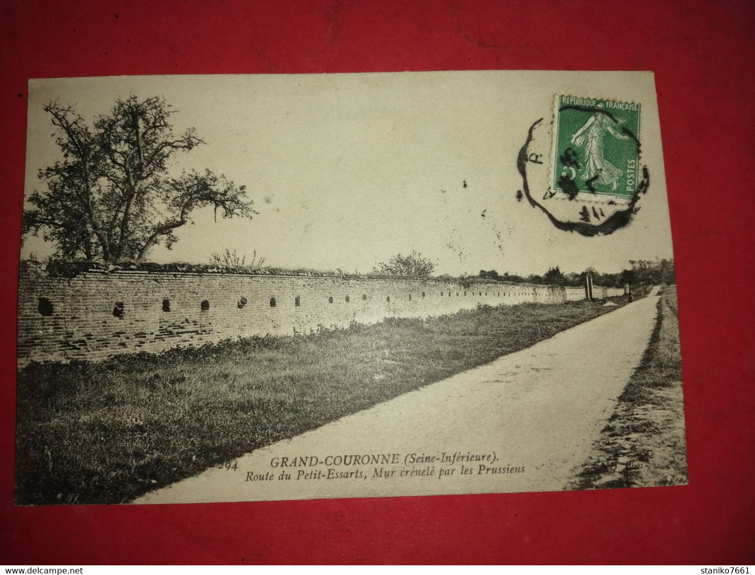 ANCIENNE CARTE POSTALE GRAND COURONNE PRES DE ROUEN MUR CRENELE PAR LES PRUSSIENS 1910 ? Voyagé Timbré - Le Grand-Quevilly