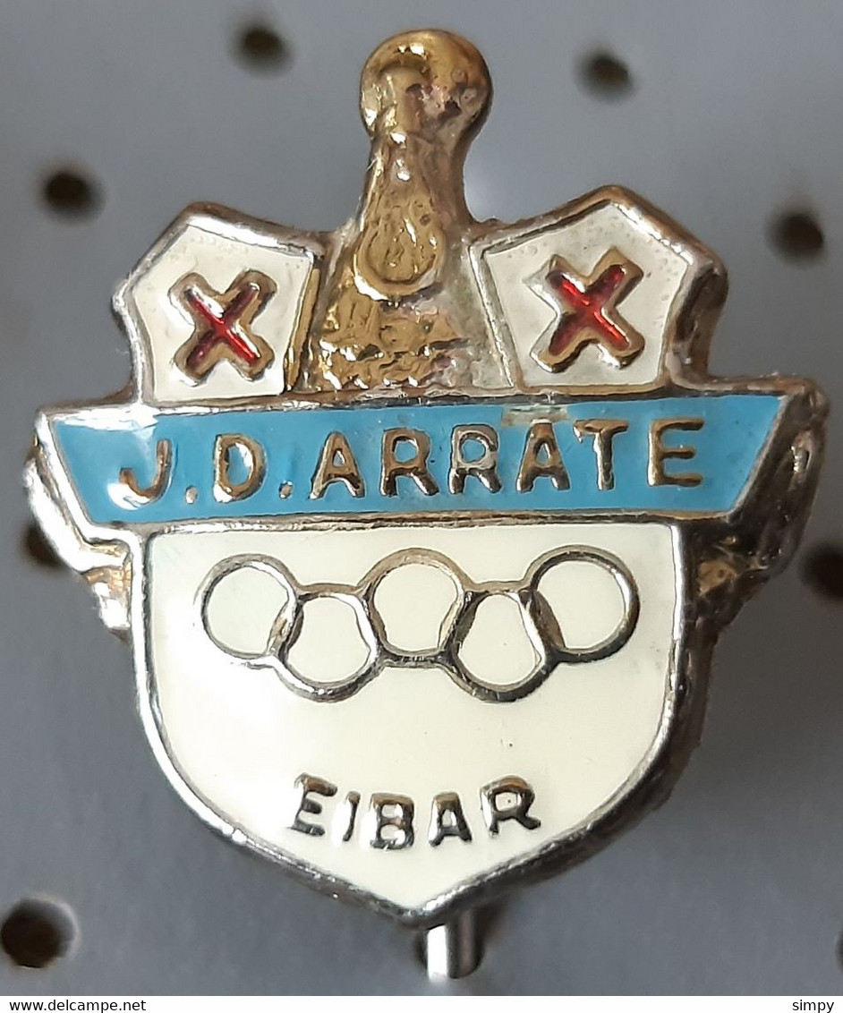 Nine-pin Bowling Club JD Arrate Eibar SPain Vintage Pin Badge - Bowling