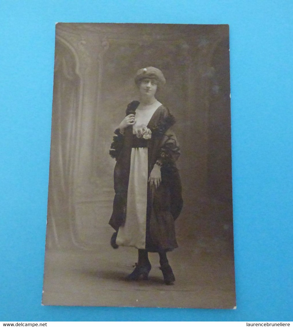 CARTE PHOTO - MARCELLE LAUNEY -1915 - Plaatsen