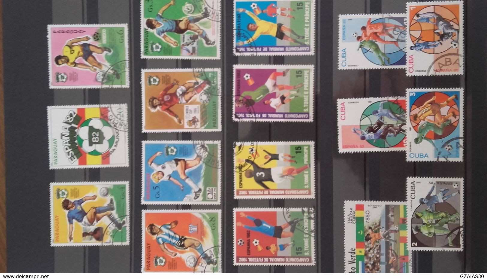 monde lot de 1000 timbres sur le thème du football