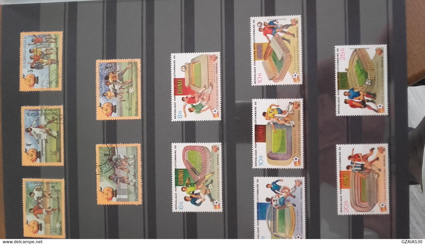 monde lot de 1000 timbres sur le thème du football