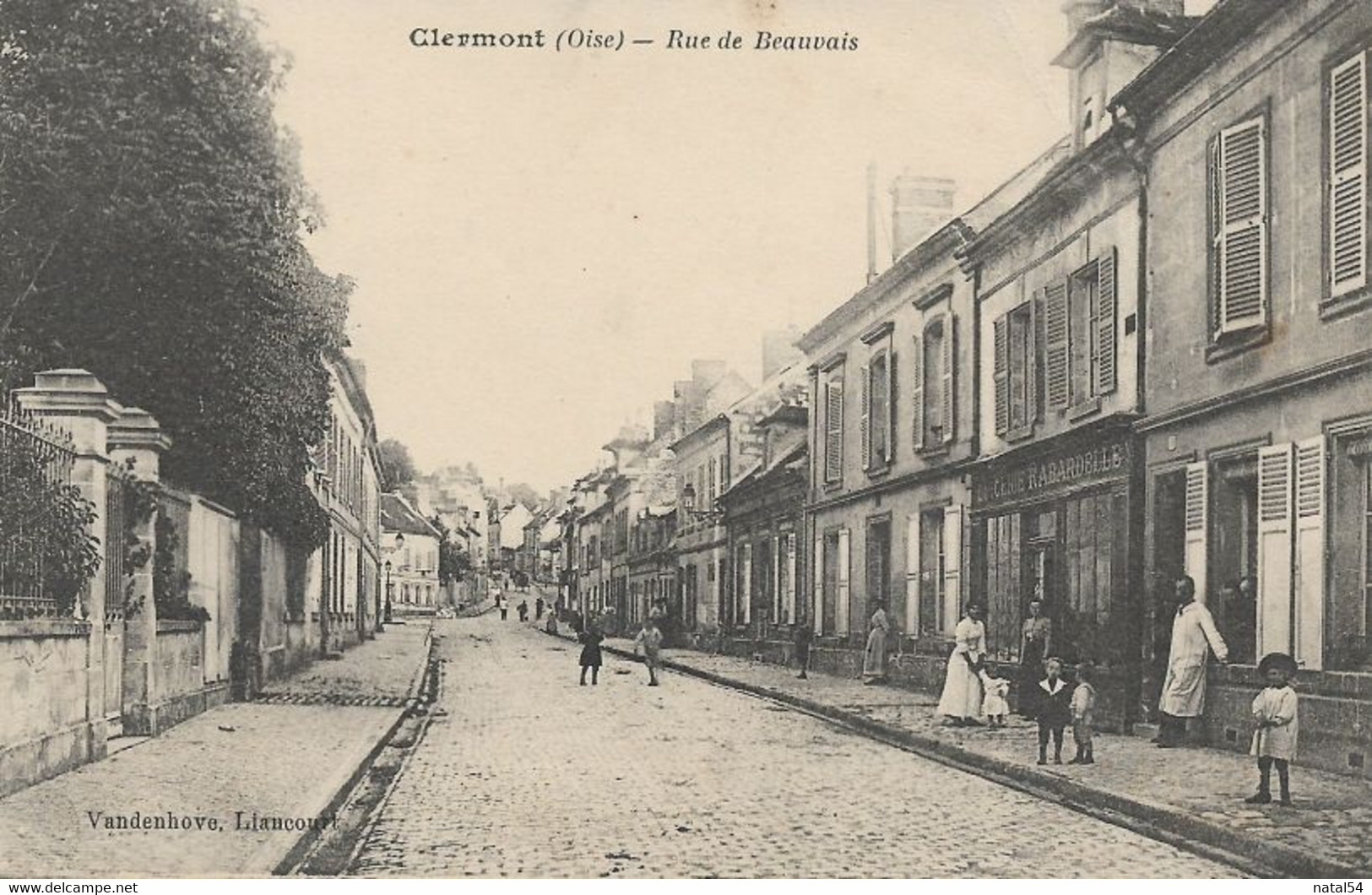 60 - Clermont : Rue De Beauvais - Commerce "Lingerie Rabardelle" - Animée - CPA écrite - Clermont