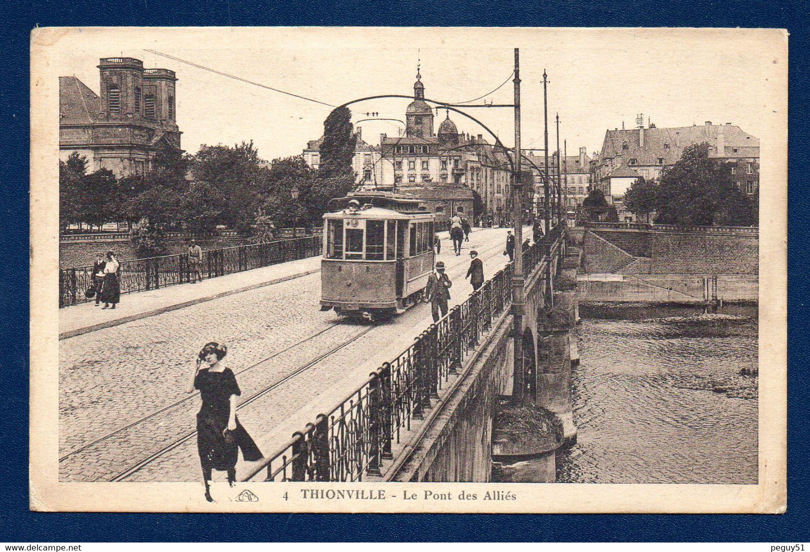 57. Thionville. Le Pont Des Alliés. Tramway, Passants. Cavalier.1923 - Thionville