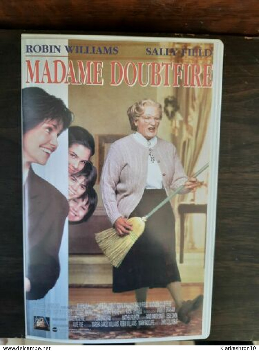 Cassette Vidéo - Madame Doubtfire Film Avec Robin Williams - Autres & Non Classés