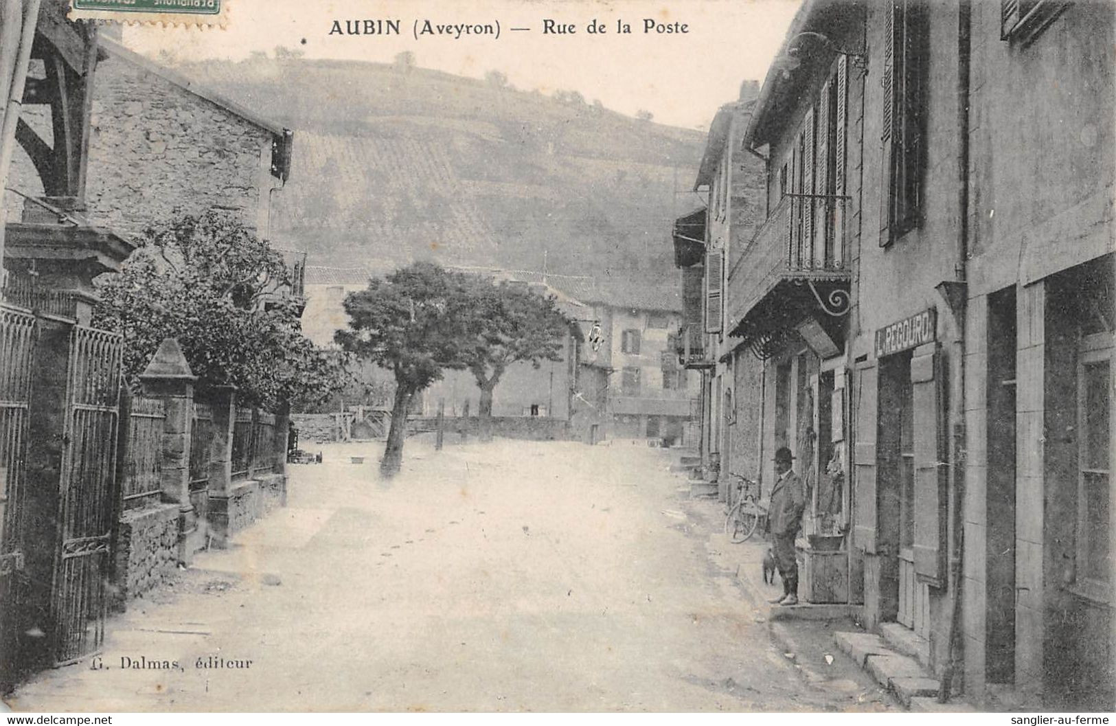 CPA 12 AUBIN RUE DE LA POSTE - Andere & Zonder Classificatie