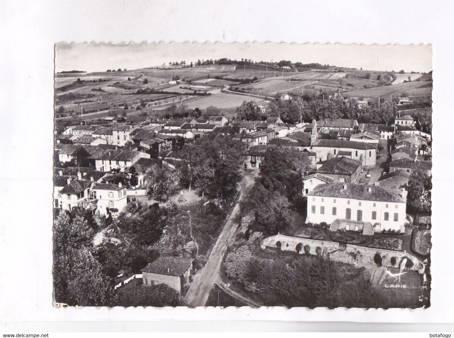 CPM PHOTO DPT 82 EN AVION AU DESSUS DE VILLEBRUMIER - Villebrumier