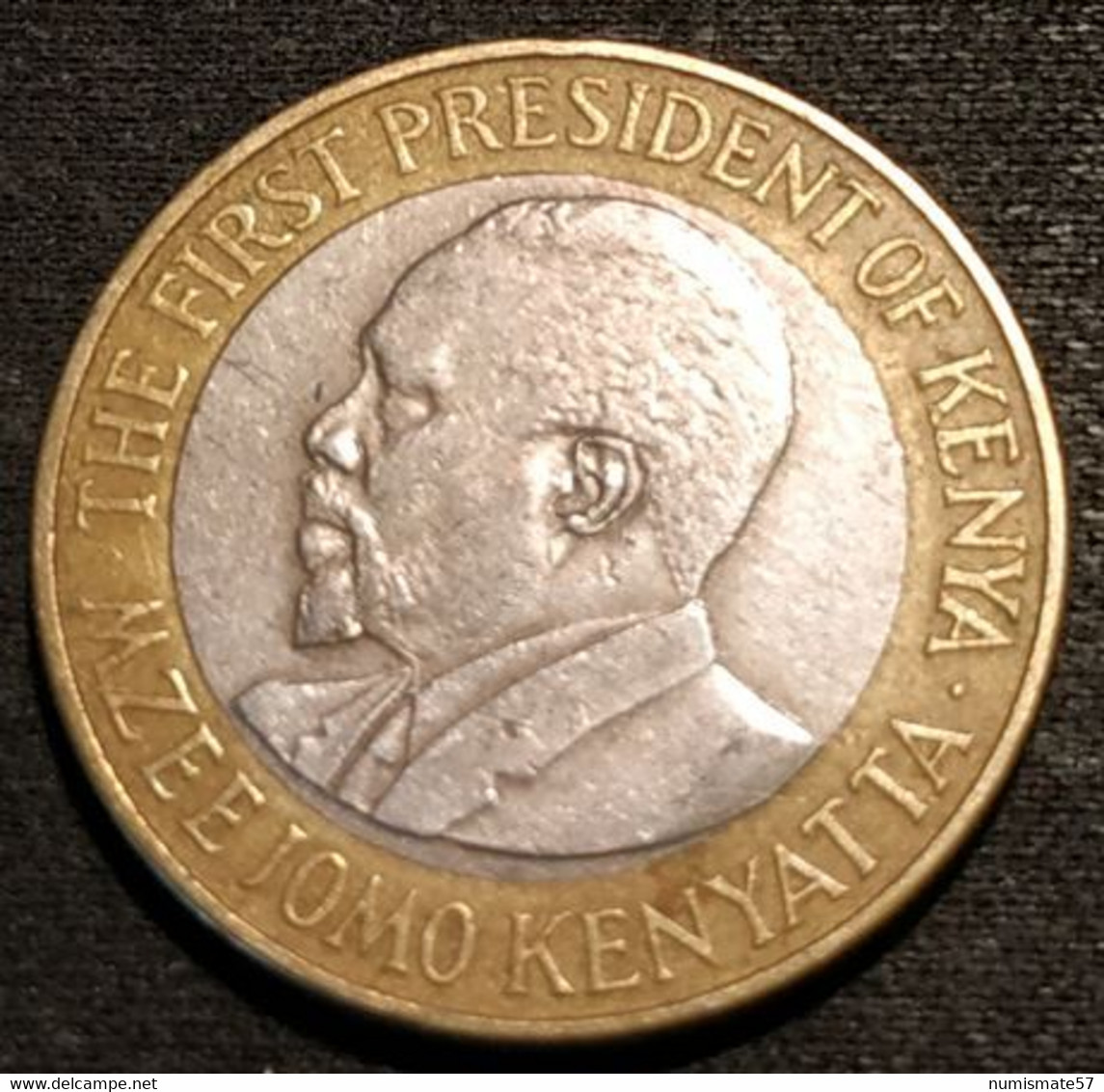 KENYA - 10 SHILLING 2005 ( Non Magnétique - No Magnetic ) - KM 35.1 - MZEE JOMO KENYATTA - Kenia