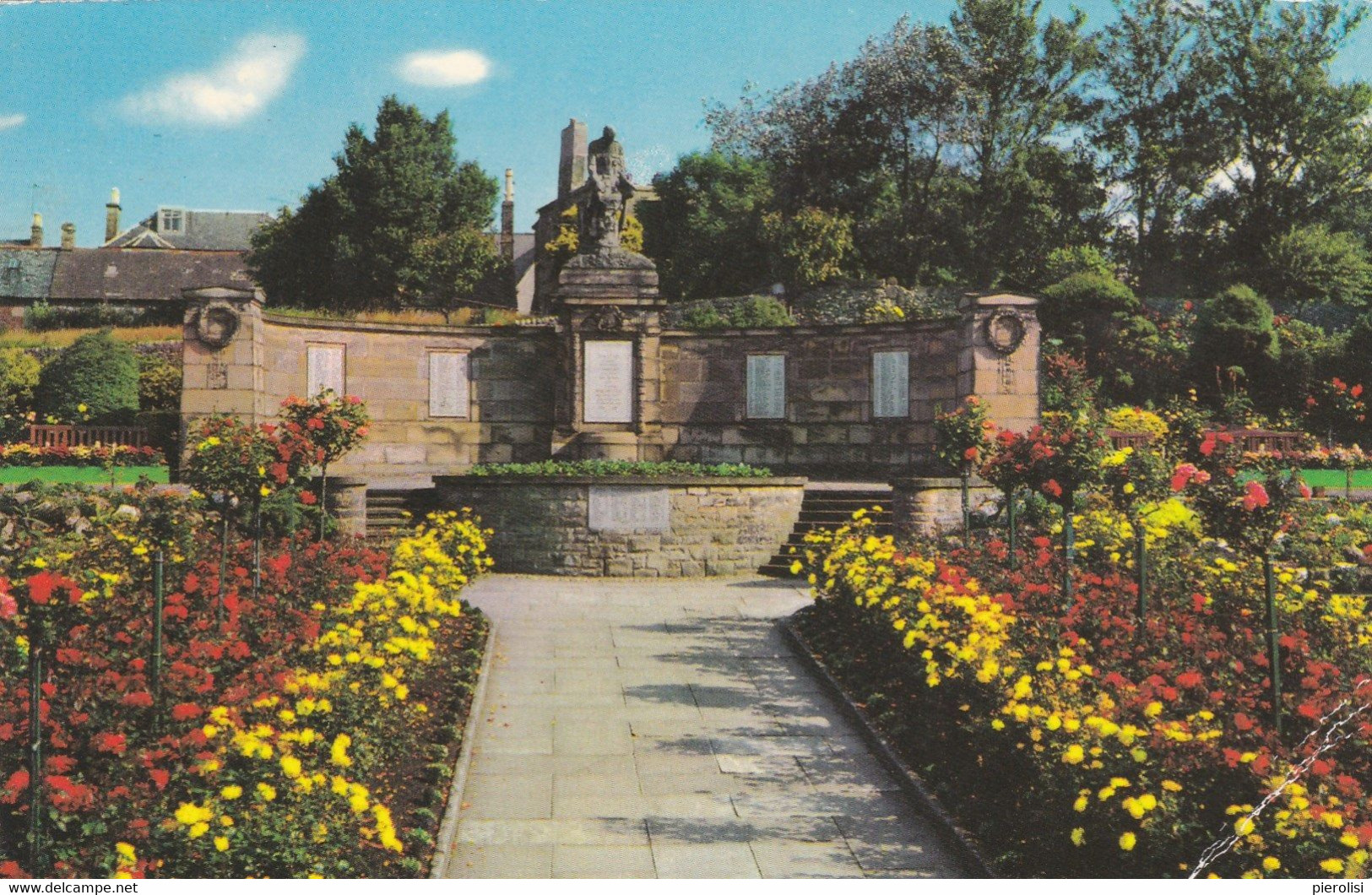 (D-ST090) - CARNOUSTIE (Angus, Scozia) - The War Memorial And Garden - Cartolina Piccolo Formato Cm 14 X 9 - Angus