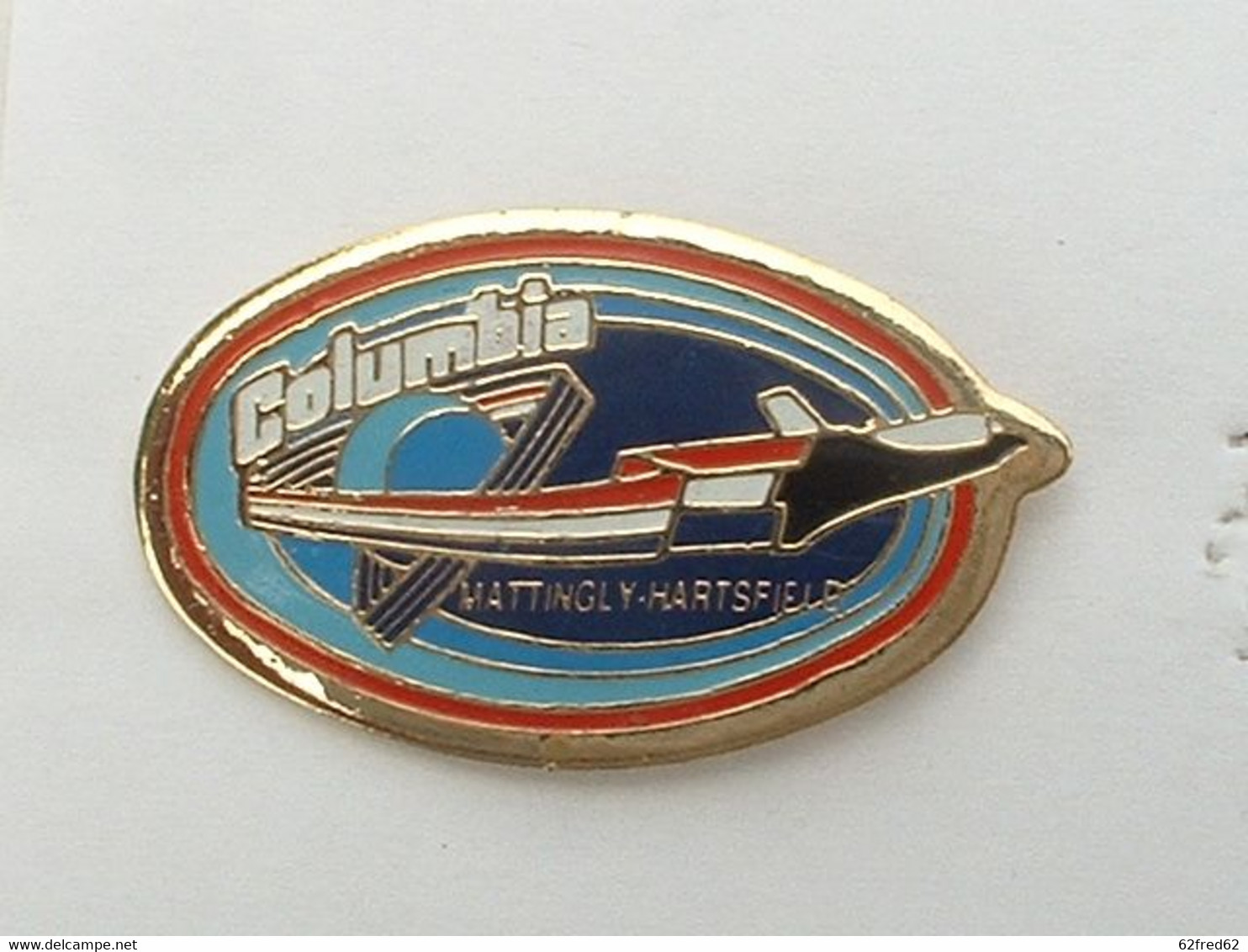 Pin's NAVETTE AMERICAINE  - COLUMBIA - Space