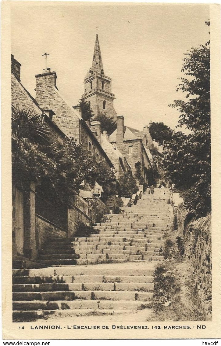 CPA - édit. Lévy Et  Neurdein - 14 -  LANNION - L'ESCALIER DE BRELEVENEZ. 142 MARCHES - Lannion