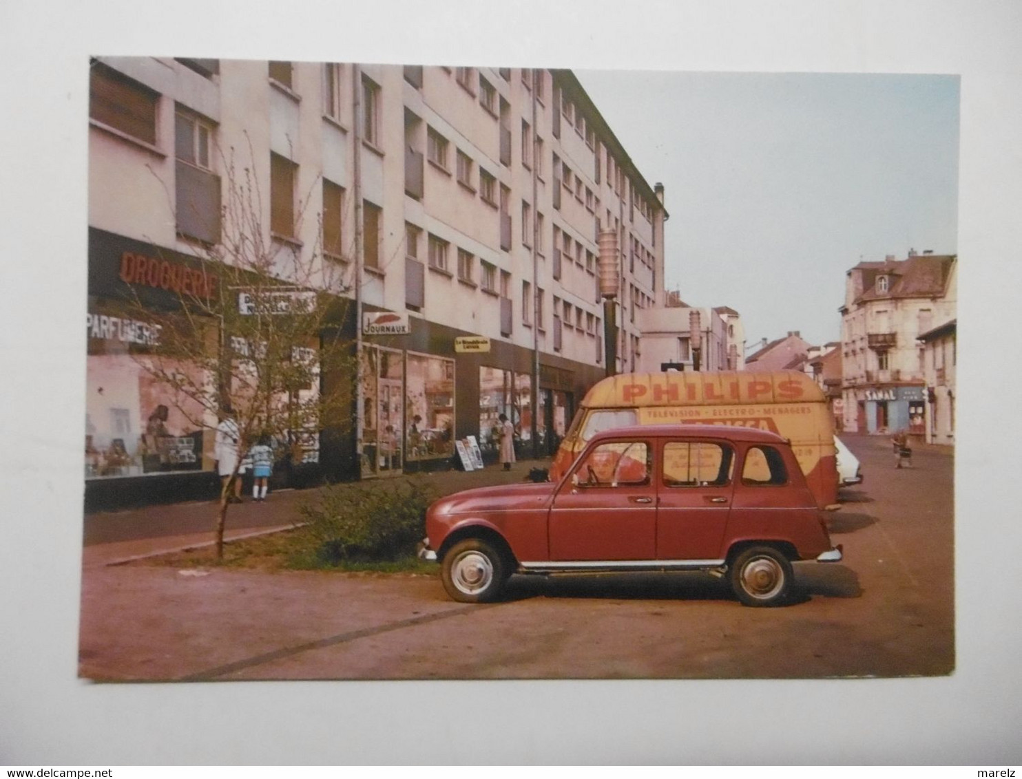 TALANGE Le Centre Commercial, Automobiles Renault 4L Et Fourgonnette PHILIPS - CPM 57 MOSELLE - Talange