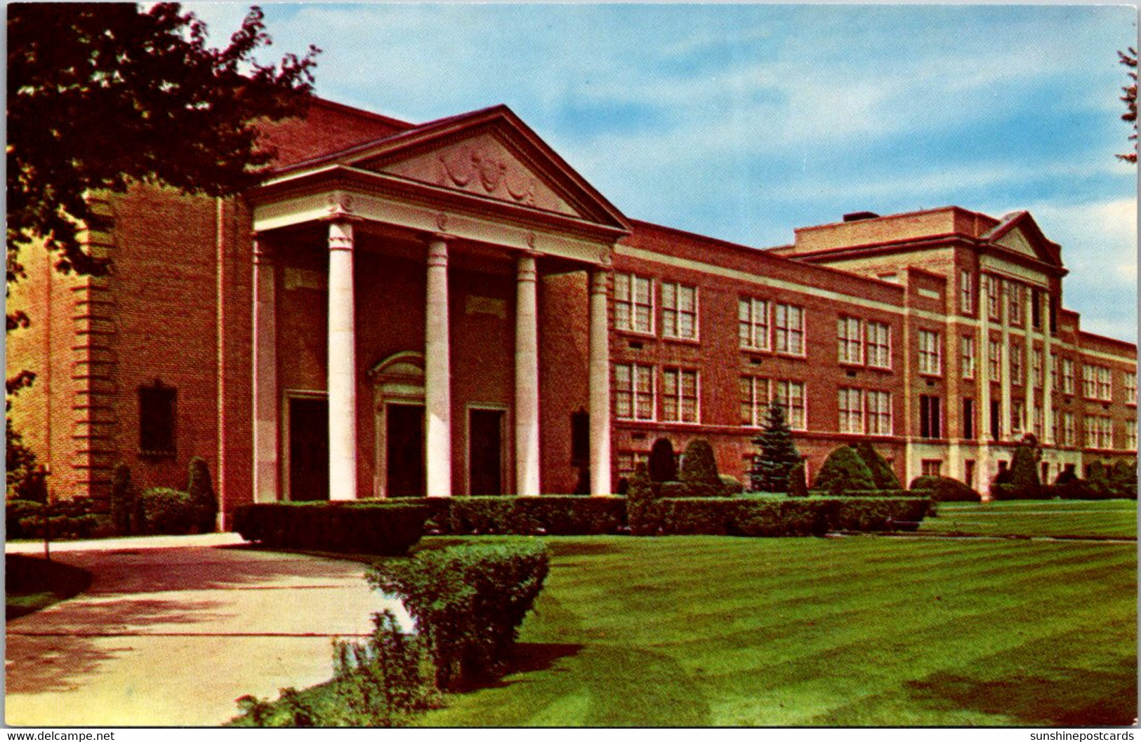 New Hampshire Nashua Senior High School - Nashua