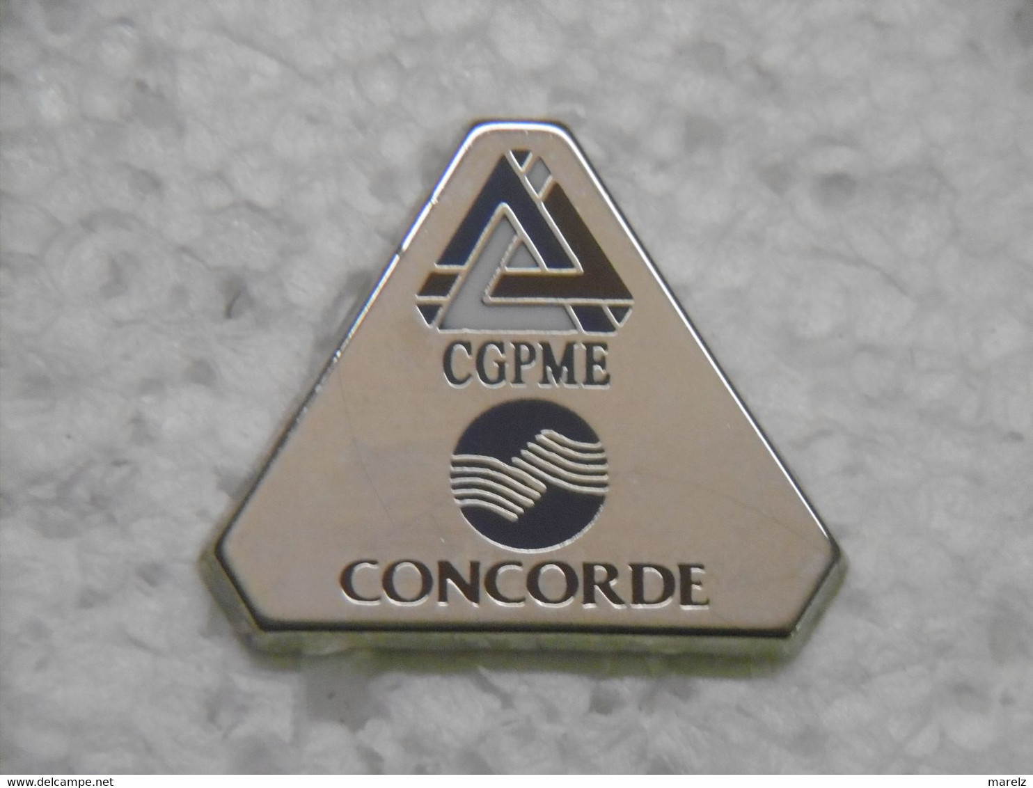 Pin's - CONCORDE CGPME - Pins Syndicats Administration Pin ZAMAC Argenté METARGENT - Administrations