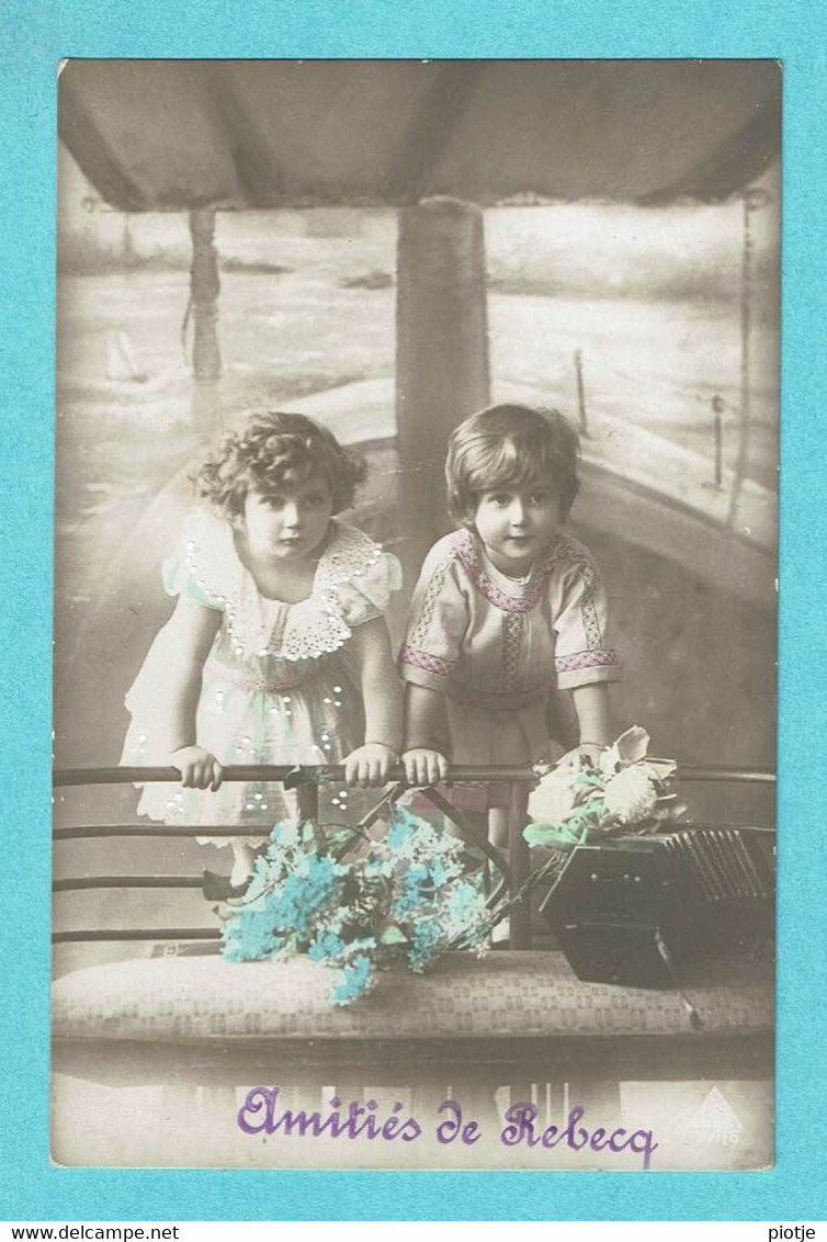 * Rebecq (Brabant Wallon) * Amitiés De Rebecq, Fantaisie, COULEUR, Enfants, Amour, Love, Fleurs, Bateau, Old, Rare - Rebecq