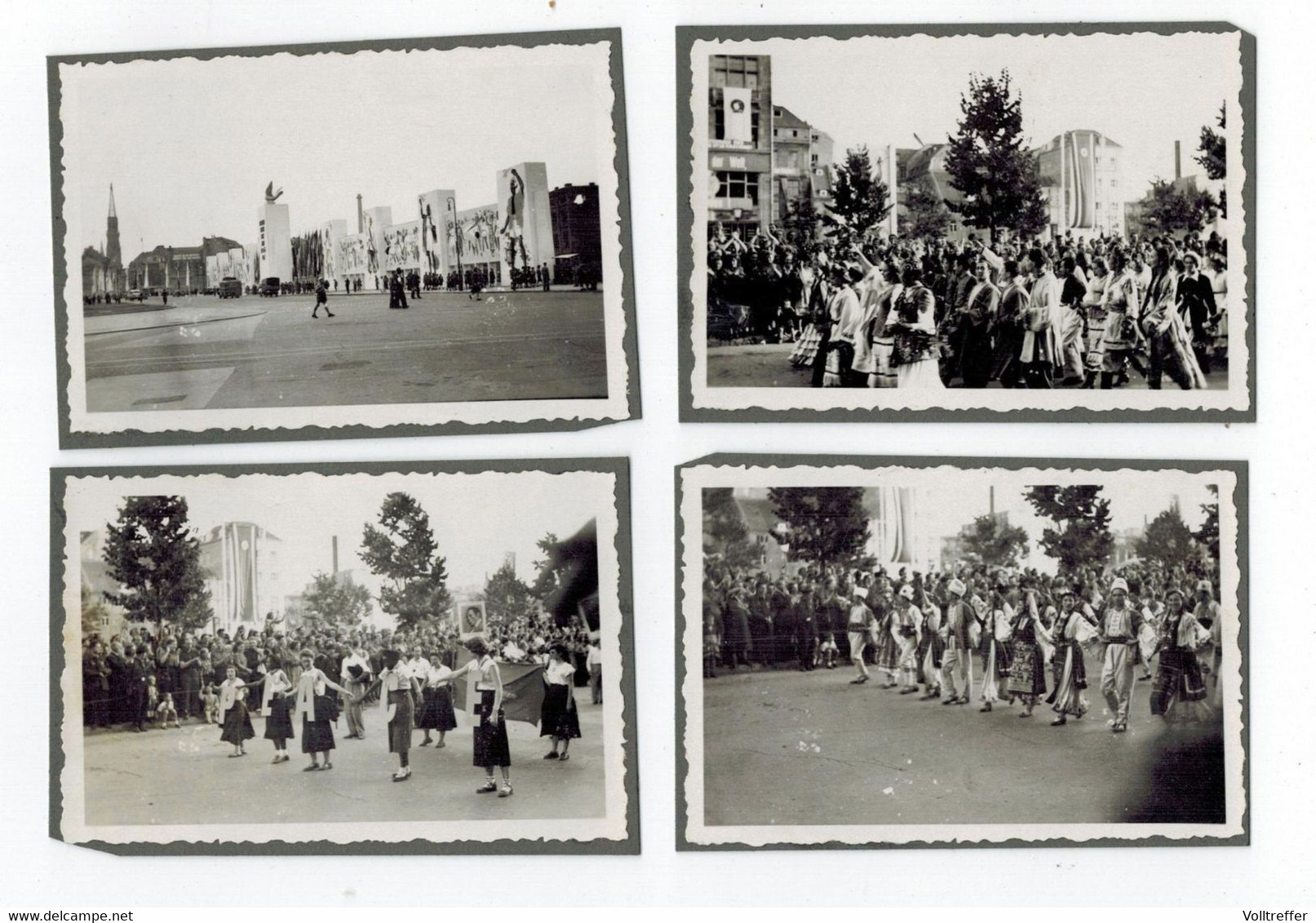 4x Orig. Foto 1951 DDR Berlin Treptow Köpenick Weltfestspiele ? Umzug, Banner, Propaganda, Trachten, Ortspartie - Treptow