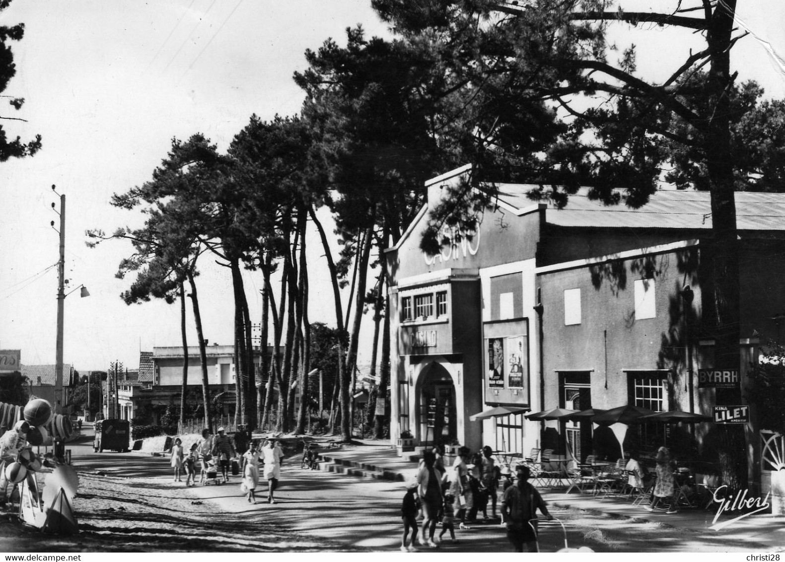 DPT 17 ILE D'OLERON ST-trojan-les-bains Devant Le Casino - Ile D'Oléron